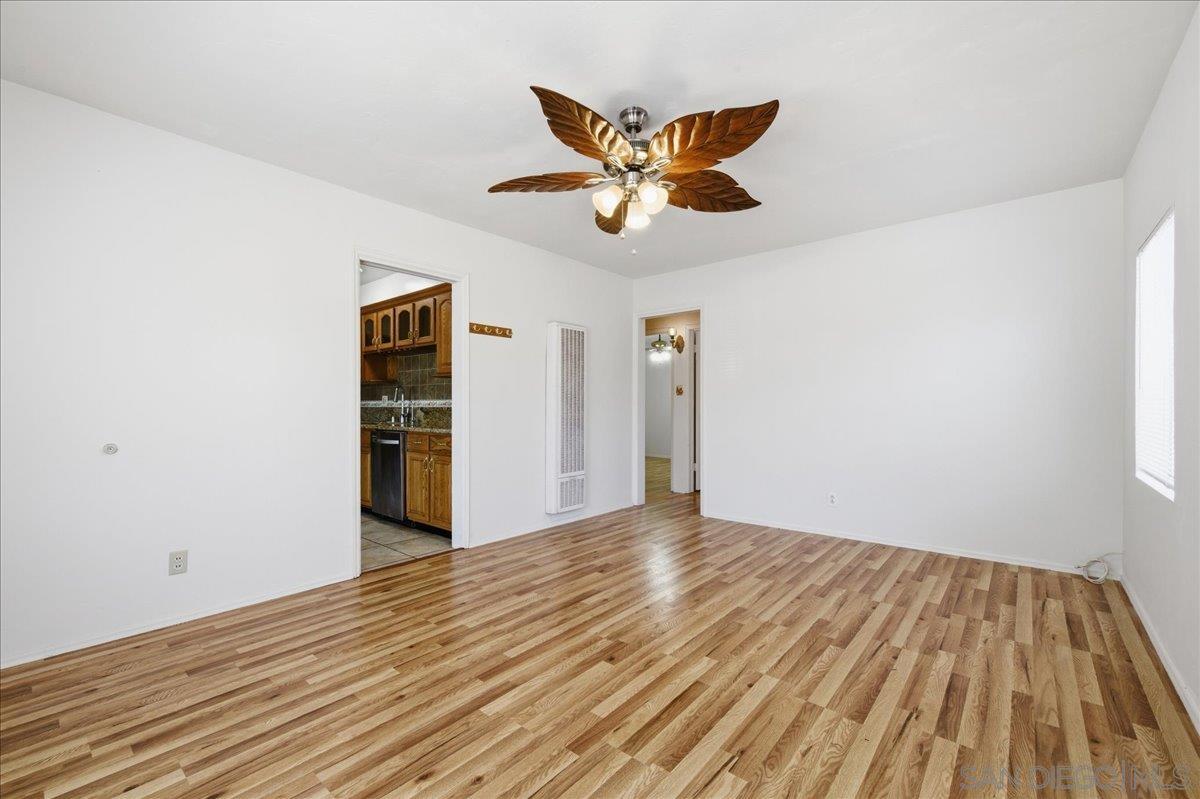 Detail Gallery Image 3 of 39 For 5810  Redwood Street, San Diego,  CA 92105 - 3 Beds | 2 Baths