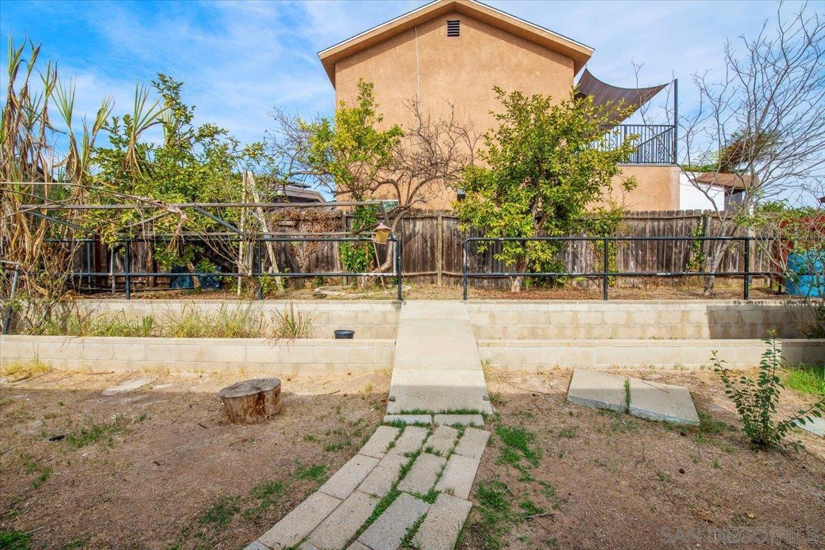 Detail Gallery Image 30 of 39 For 5810  Redwood Street, San Diego,  CA 92105 - 3 Beds | 2 Baths