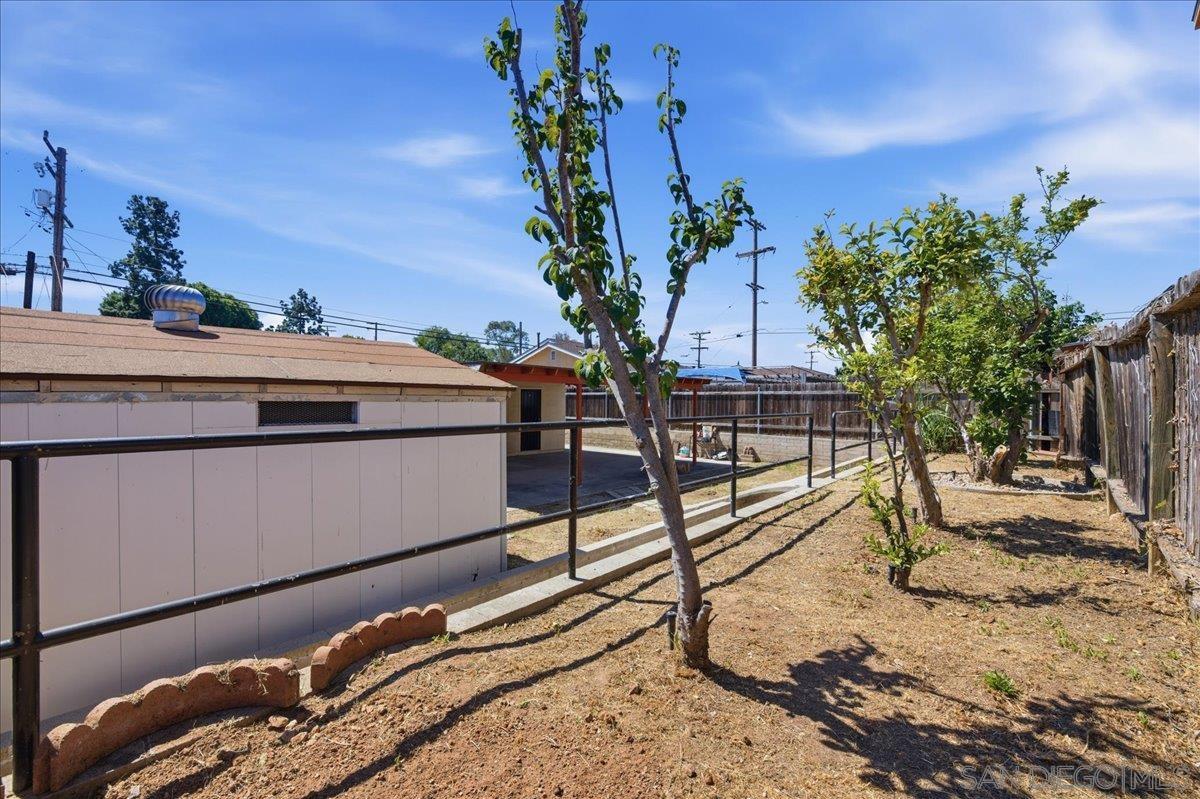 Detail Gallery Image 35 of 39 For 5810  Redwood Street, San Diego,  CA 92105 - 3 Beds | 2 Baths