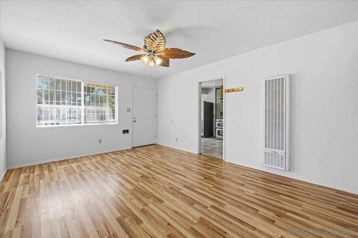 Detail Gallery Image 5 of 39 For 5810  Redwood Street, San Diego,  CA 92105 - 3 Beds | 2 Baths