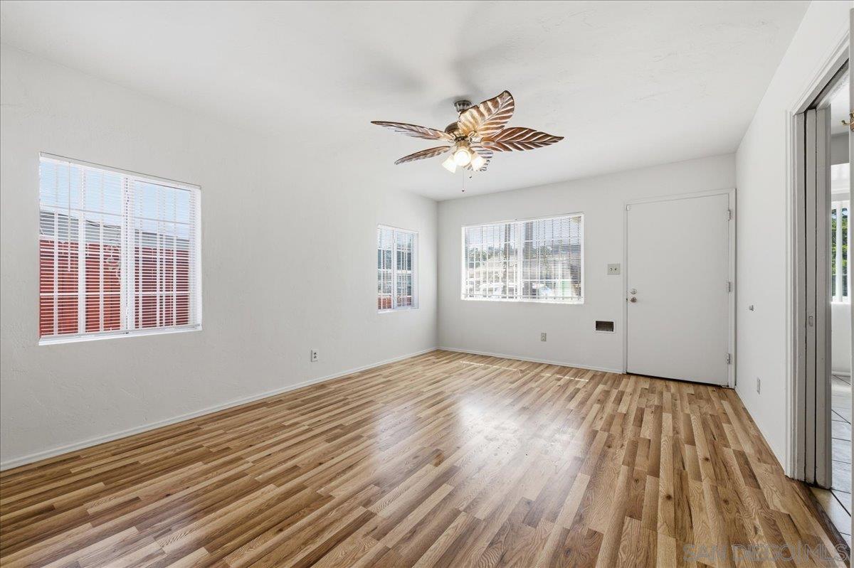 Detail Gallery Image 6 of 39 For 5810  Redwood Street, San Diego,  CA 92105 - 3 Beds | 2 Baths