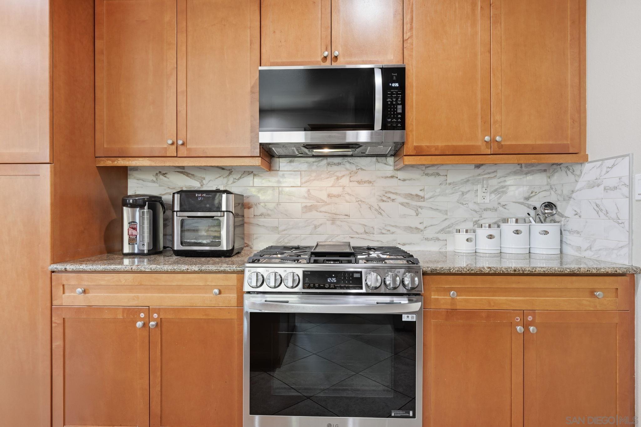 Detail Gallery Image 15 of 56 For 3257  Timken Circle, Escondido,  CA 92027 - 6 Beds | 3/1 Baths