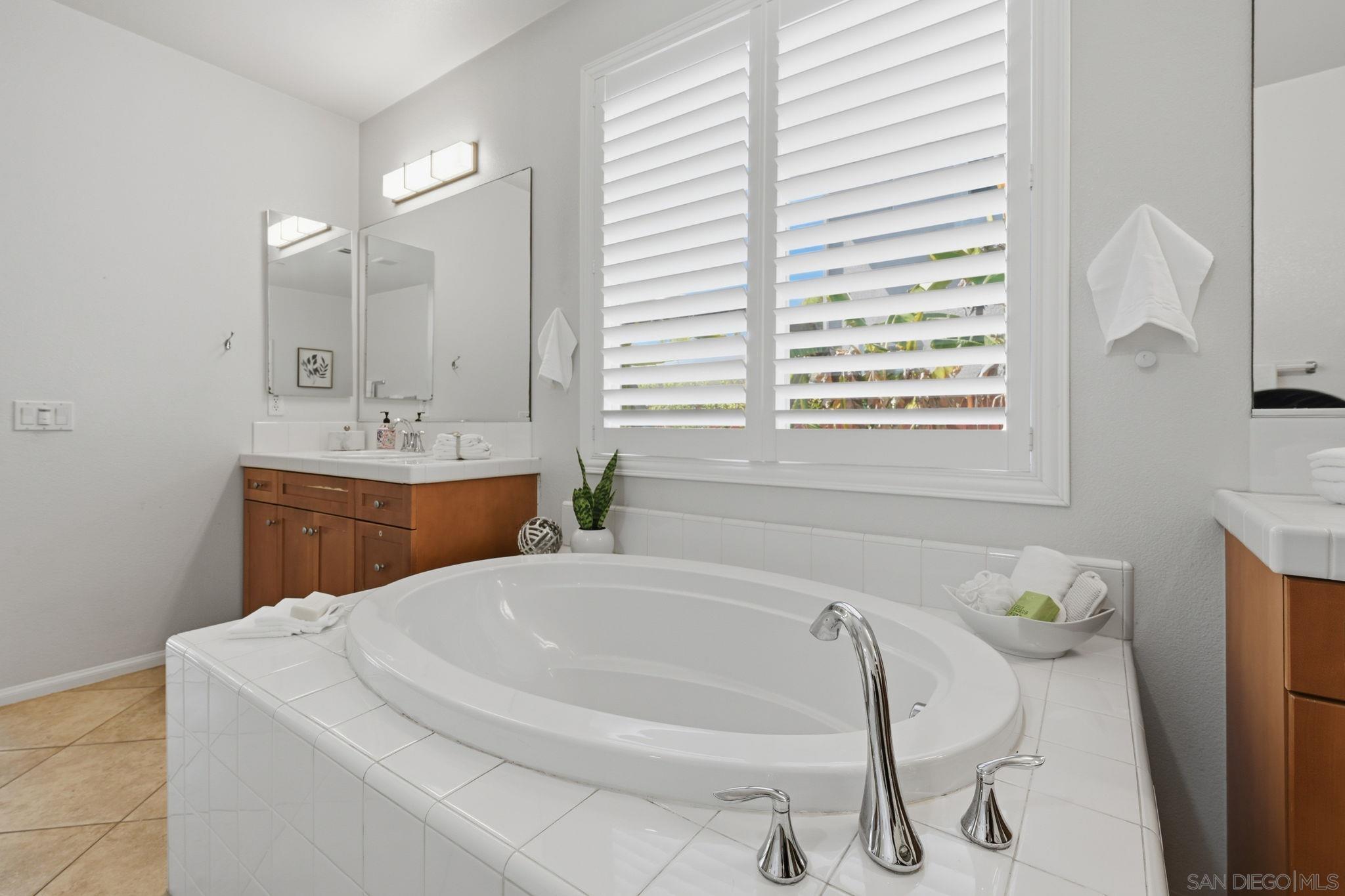 Detail Gallery Image 27 of 56 For 3257  Timken Circle, Escondido,  CA 92027 - 6 Beds | 3/1 Baths