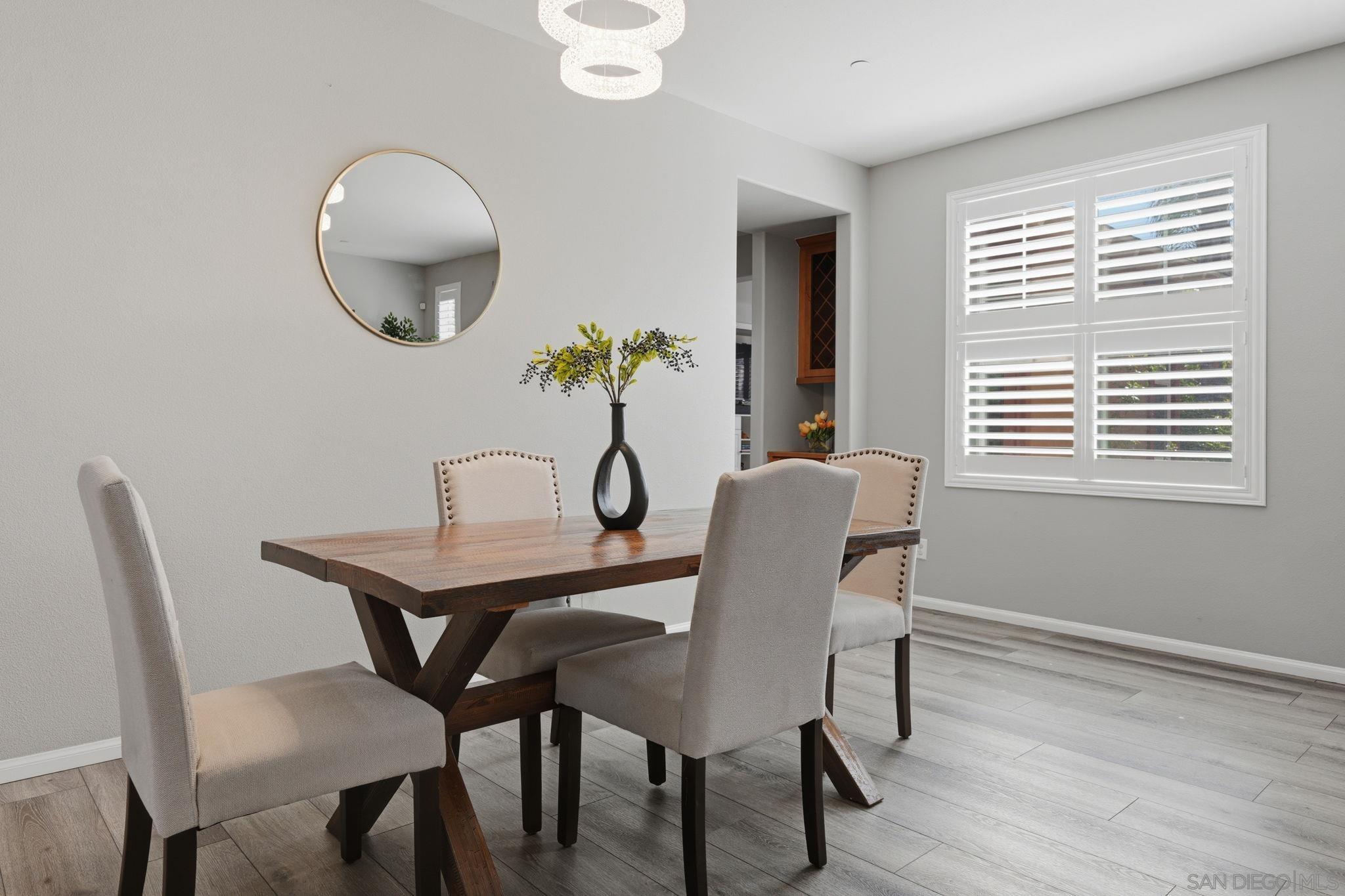 Detail Gallery Image 10 of 56 For 3257  Timken Circle, Escondido,  CA 92027 - 6 Beds | 3/1 Baths