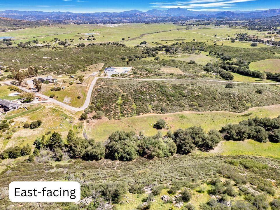 Detail Gallery Image 14 of 34 For , Ramona,  CA 92065 - – Beds | – Baths