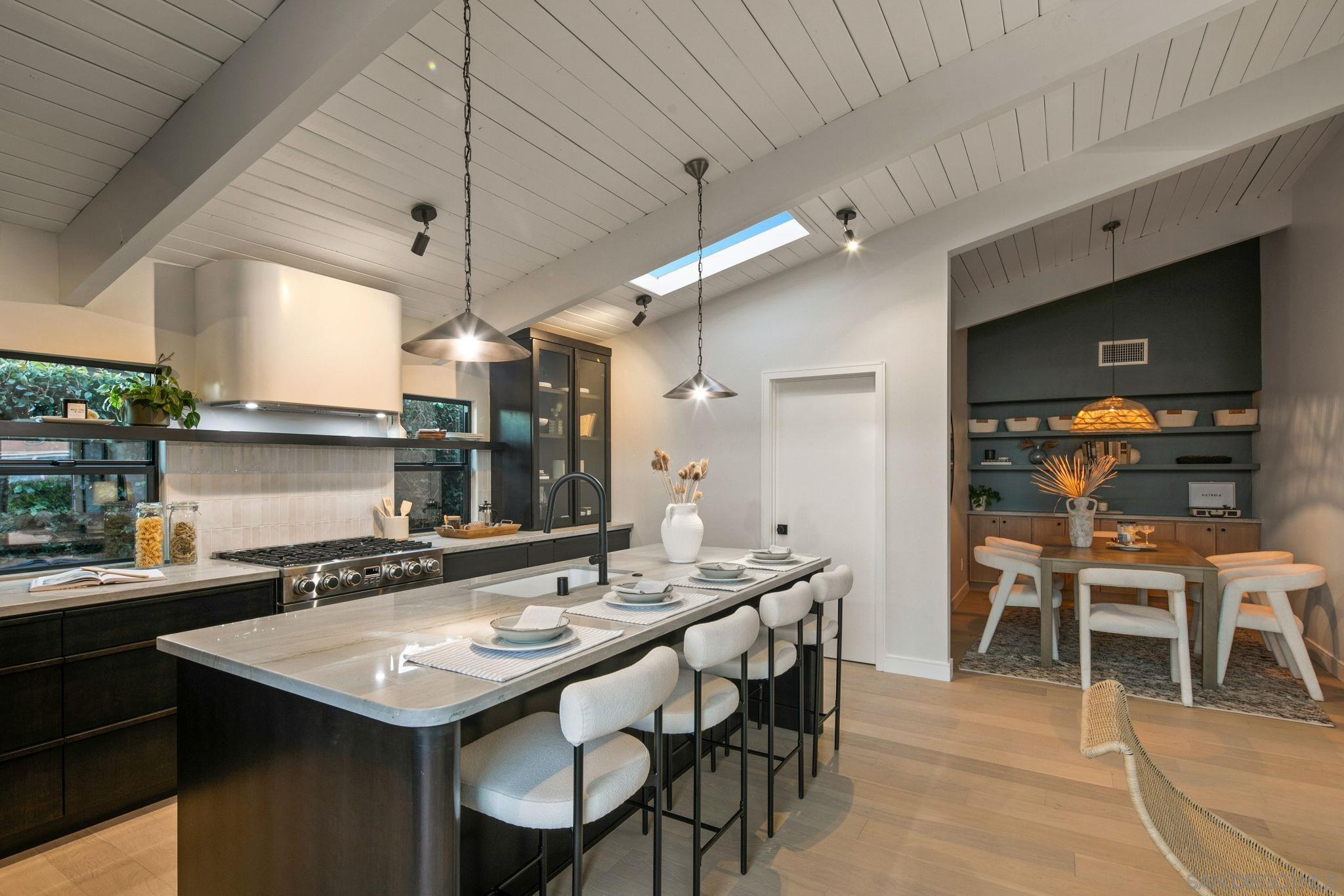 Detail Gallery Image 20 of 49 For 2526  Aster St, San Diego,  CA 92109 - 4 Beds | 2 Baths