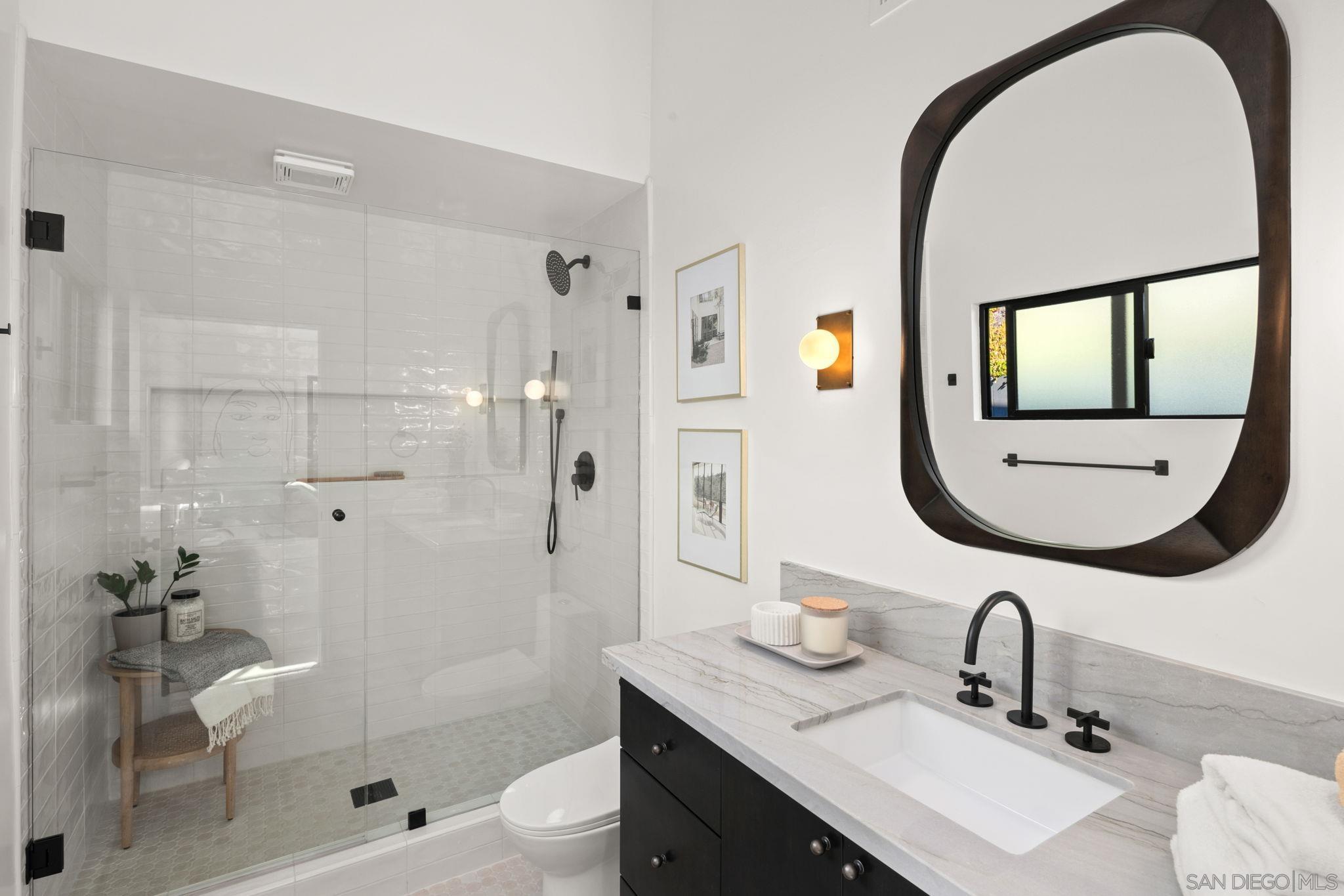 Detail Gallery Image 33 of 49 For 2526  Aster St, San Diego,  CA 92109 - 4 Beds | 2 Baths