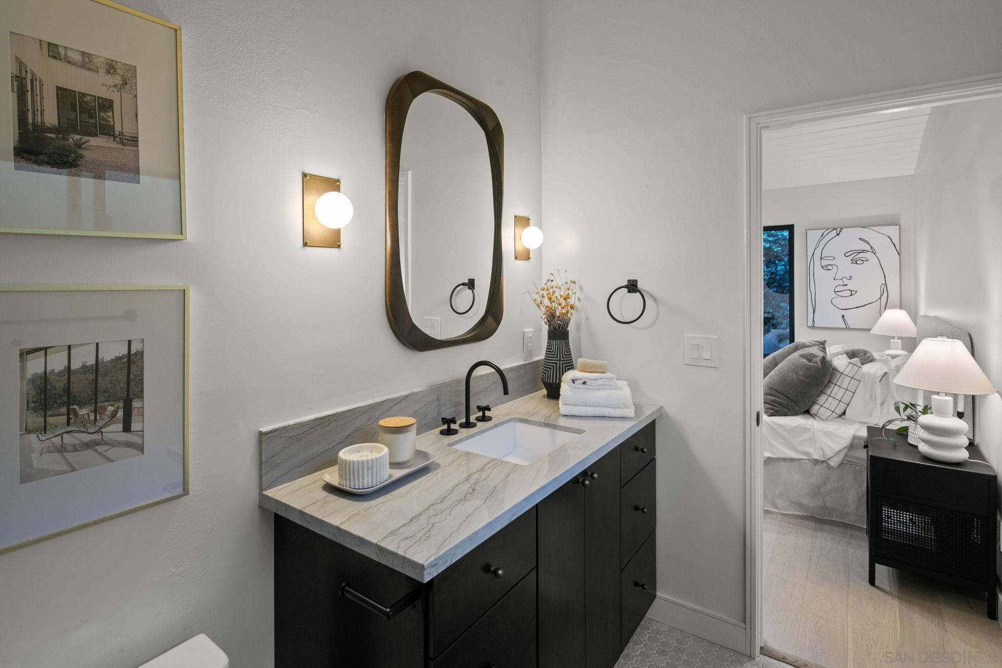 Detail Gallery Image 34 of 49 For 2526  Aster St, San Diego,  CA 92109 - 4 Beds | 2 Baths