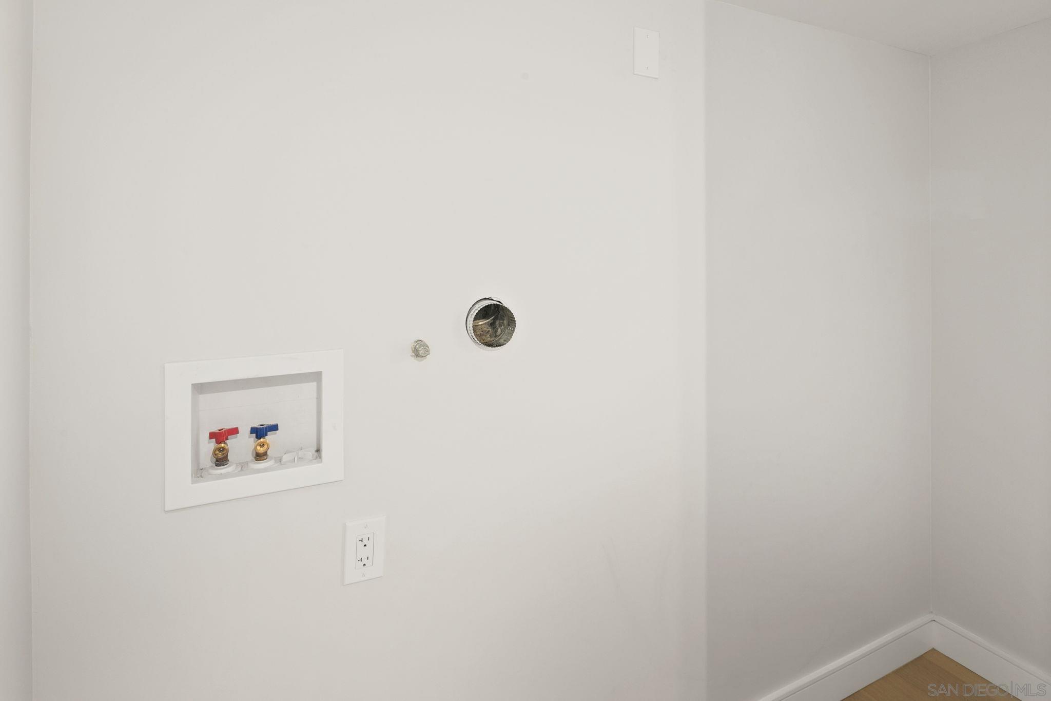 Detail Gallery Image 42 of 49 For 2526  Aster St, San Diego,  CA 92109 - 4 Beds | 2 Baths