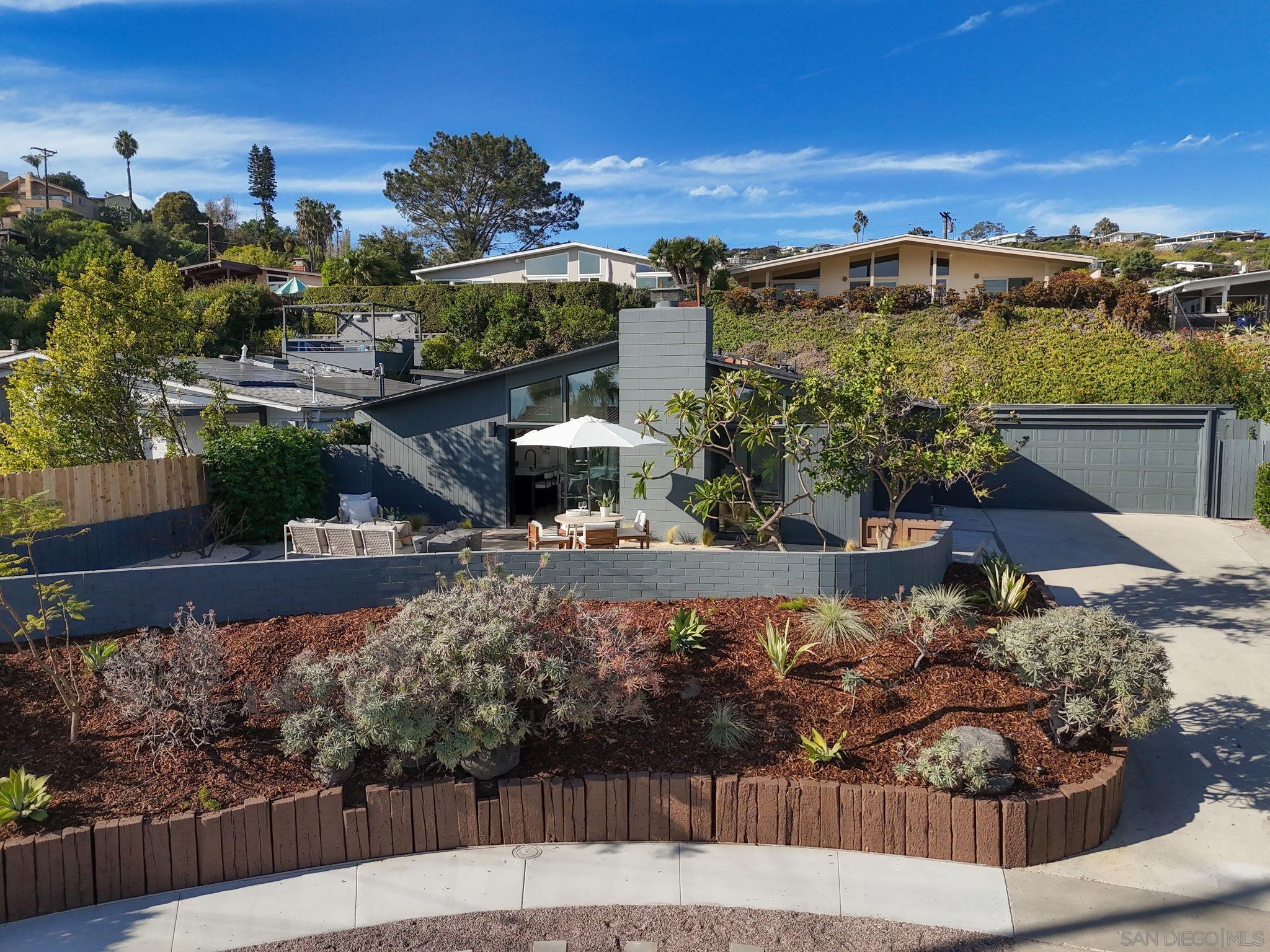 Detail Gallery Image 47 of 49 For 2526  Aster St, San Diego,  CA 92109 - 4 Beds | 2 Baths