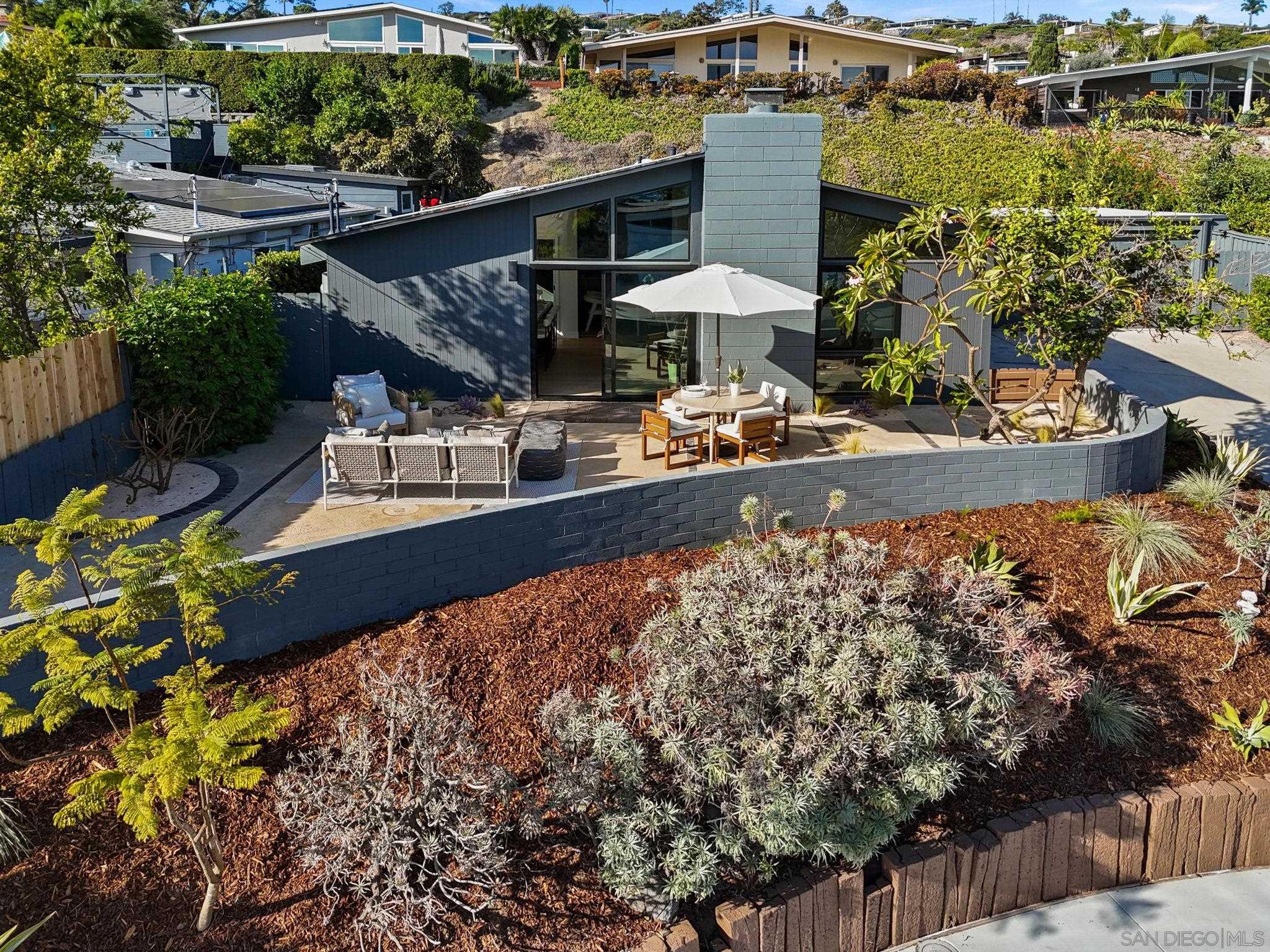 Detail Gallery Image 49 of 49 For 2526  Aster St, San Diego,  CA 92109 - 4 Beds | 2 Baths