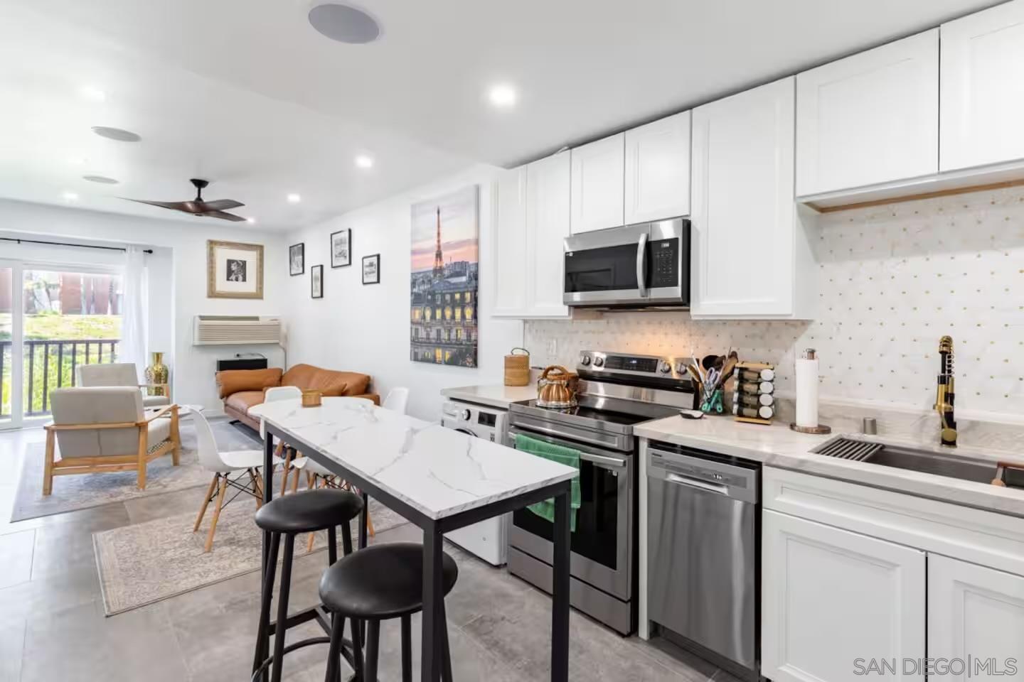 Detail Gallery Image 11 of 33 For 2003  Costa Del Mar Rd  #671,  Carlsbad,  CA 92009 - 1 Beds | 1/1 Baths