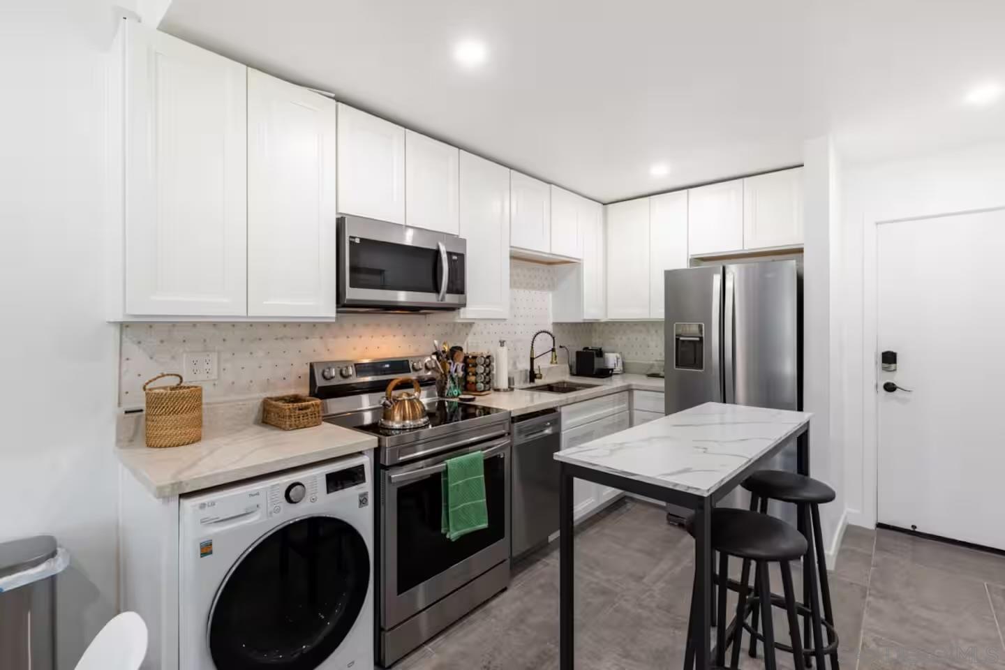 Detail Gallery Image 13 of 33 For 2003  Costa Del Mar Rd  #671,  Carlsbad,  CA 92009 - 1 Beds | 1/1 Baths