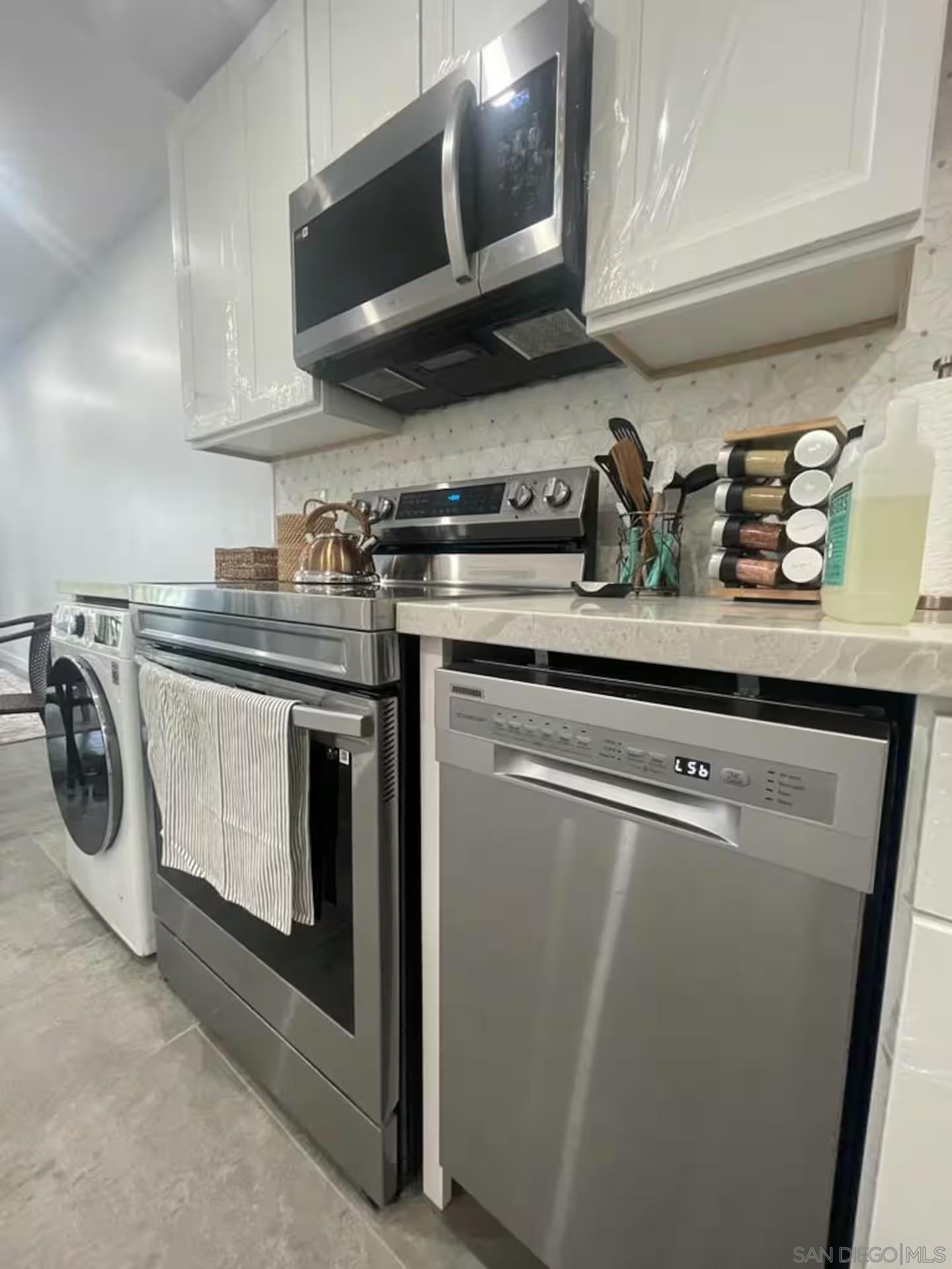 Detail Gallery Image 14 of 33 For 2003  Costa Del Mar Rd  #671,  Carlsbad,  CA 92009 - 1 Beds | 1/1 Baths