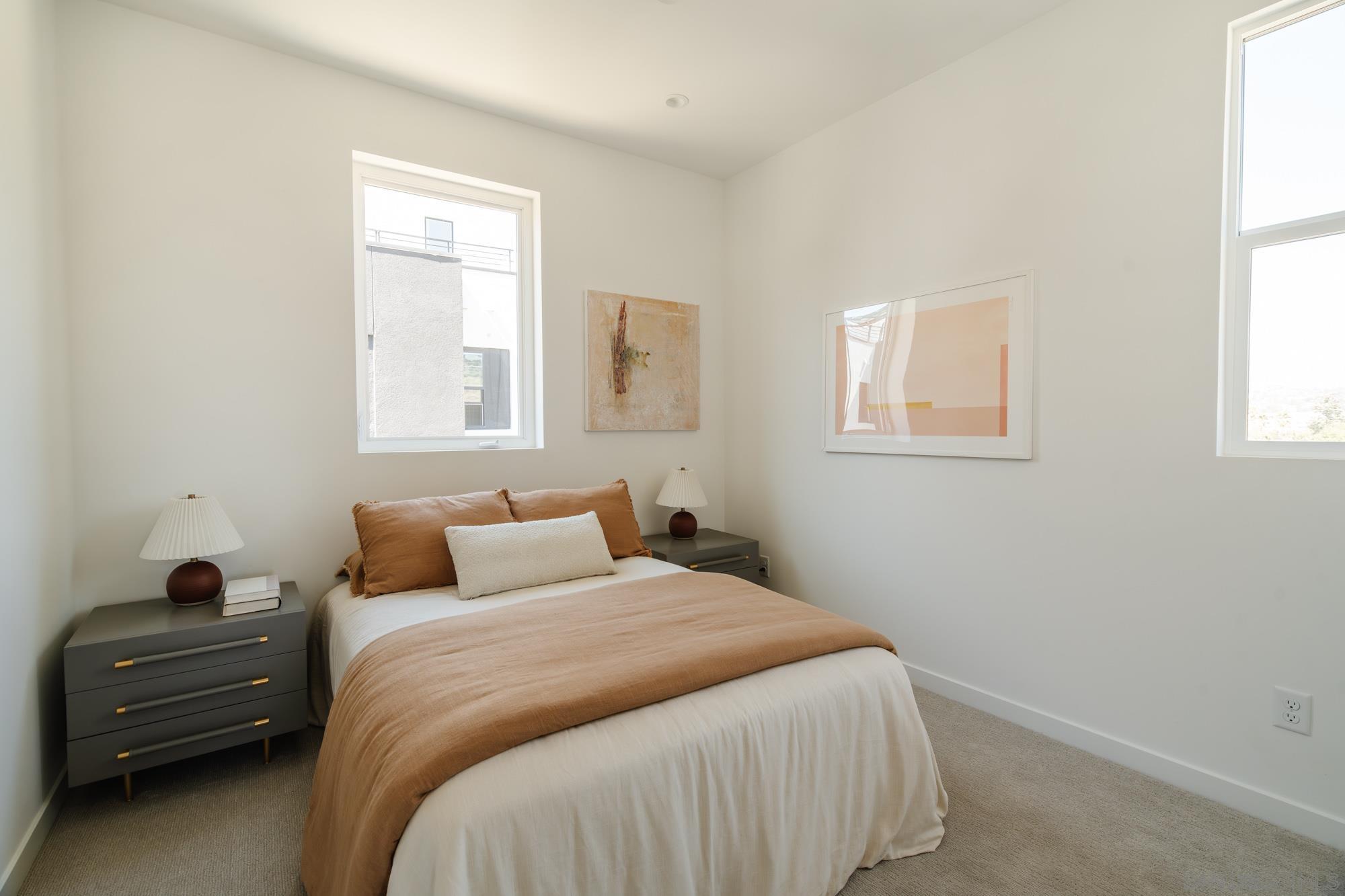 Detail Gallery Image 15 of 21 For 3860 N Riley Ln, Los Angeles,  CA 90065 - 3 Beds | 2/1 Baths