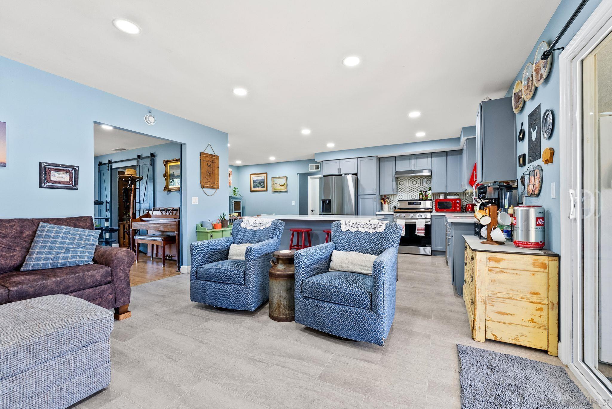 Detail Gallery Image 8 of 47 For 431  Richland Rd, San Marcos,  CA 92069 - 3 Beds | 2 Baths