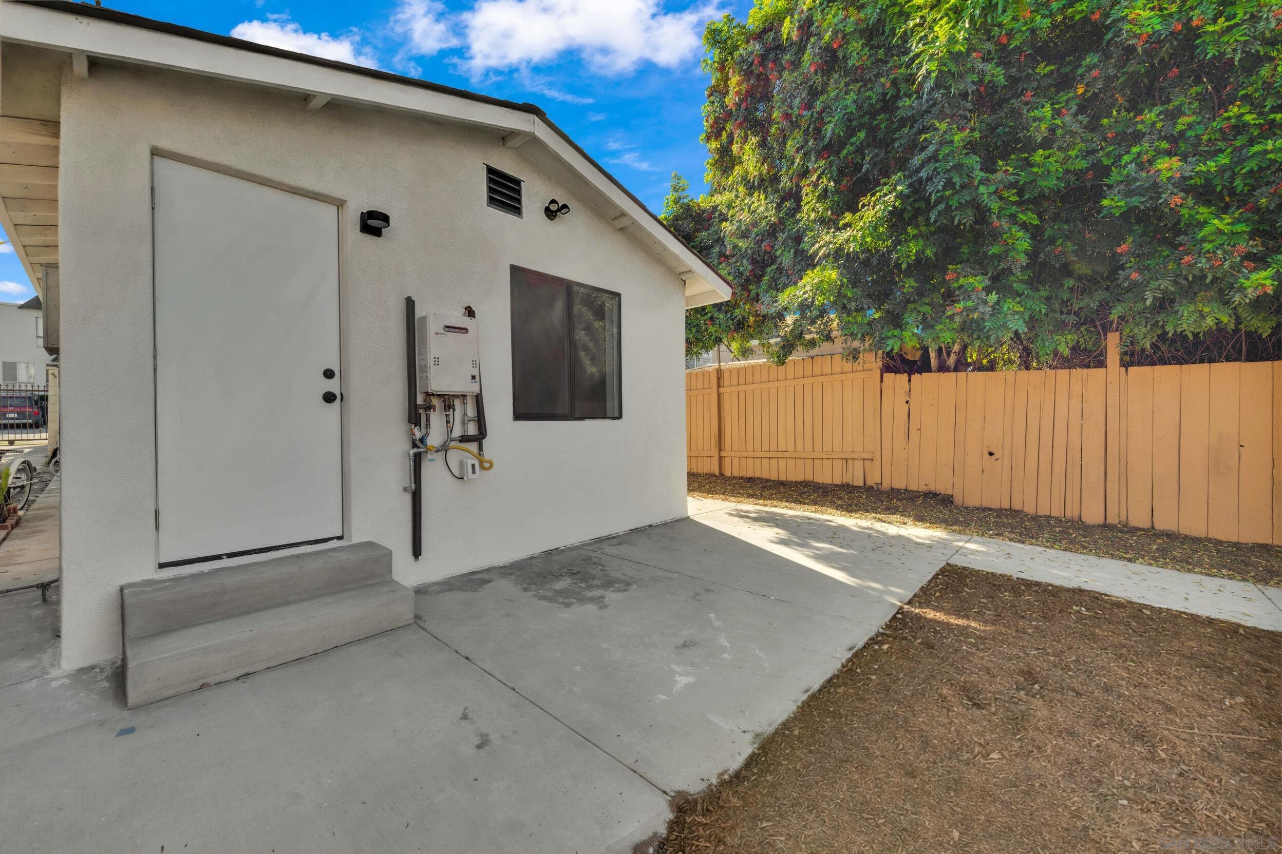 Detail Gallery Image 19 of 26 For 4312  Winona Ave, San Diego,  CA 92115 - 2 Beds | 2 Baths