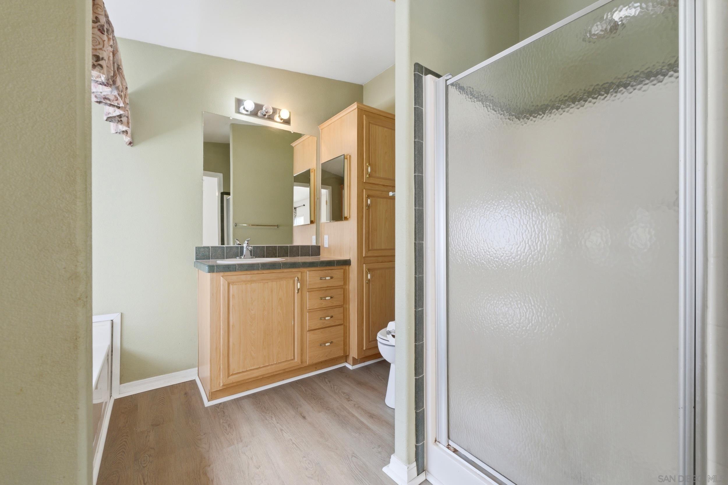 Detail Gallery Image 11 of 20 For 27701  Murrieta Road  Spc 76,  Sun City,  CA 92586 - 4 Beds | 2 Baths