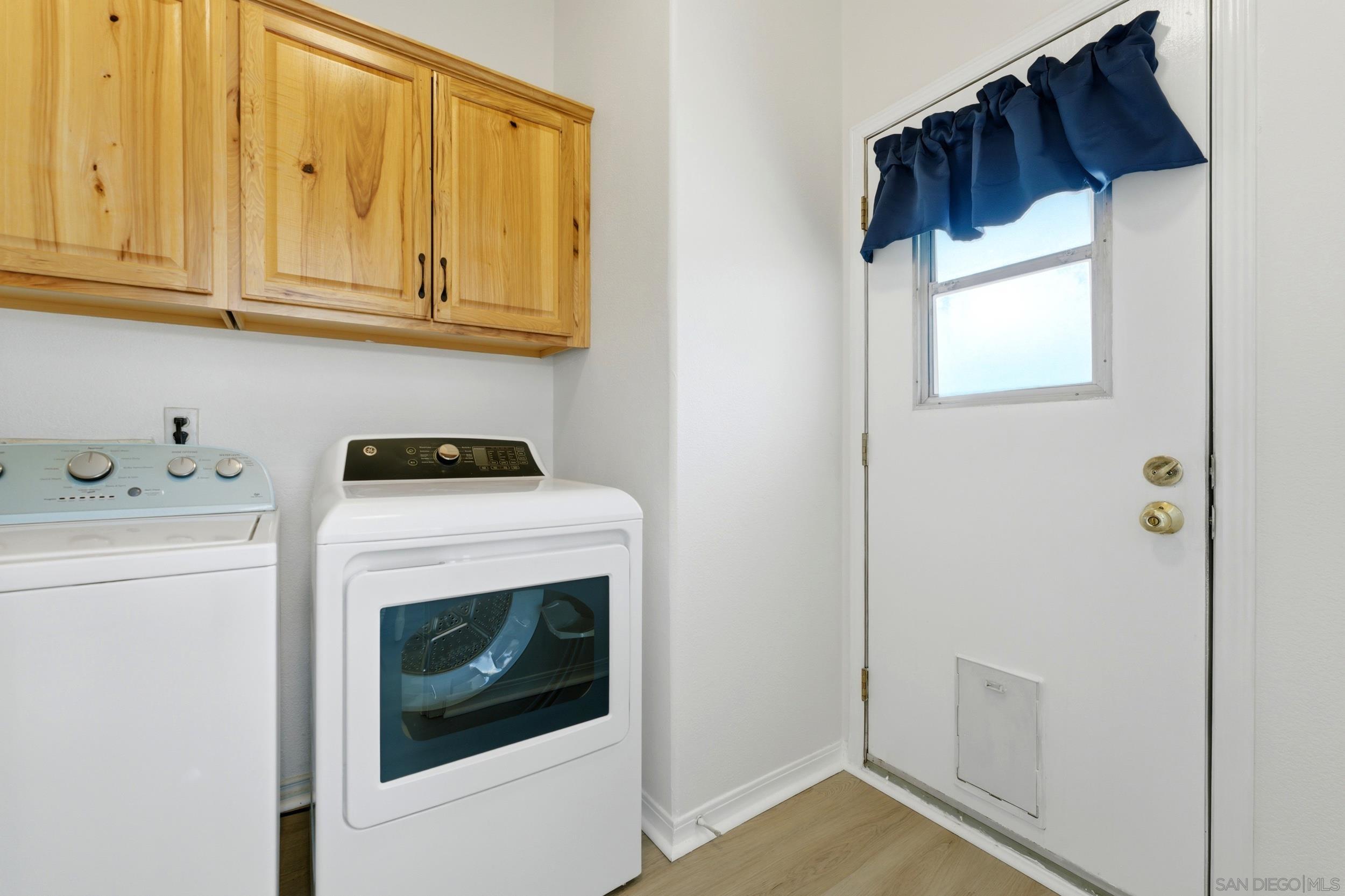 Detail Gallery Image 8 of 20 For 27701  Murrieta Road  Spc 76,  Sun City,  CA 92586 - 4 Beds | 2 Baths