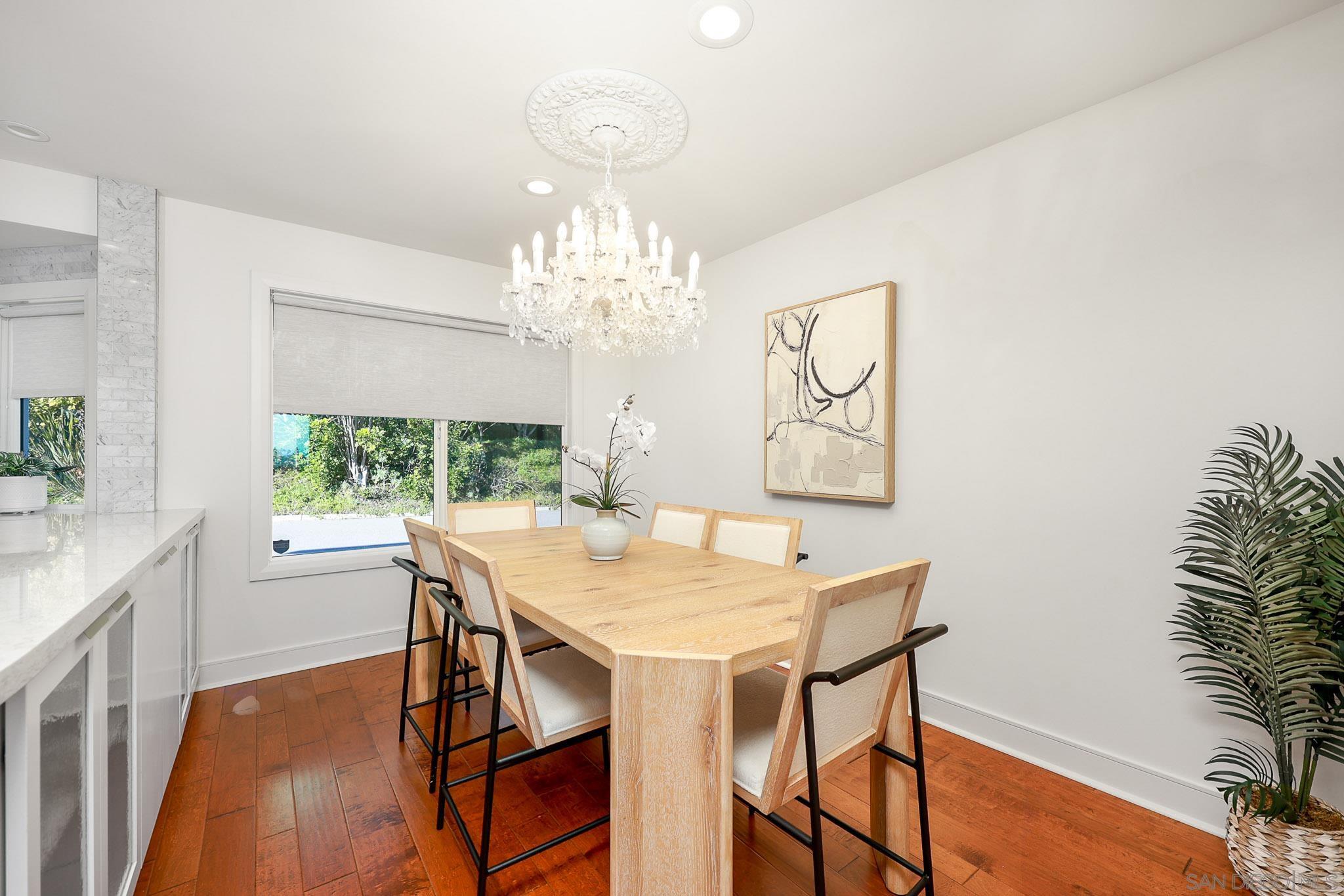 Detail Gallery Image 11 of 50 For 7901  Avenida Kirjah  Apn: 346-820-02-00,  La Jolla,  CA 92037 - 6 Beds | 6/1 Baths