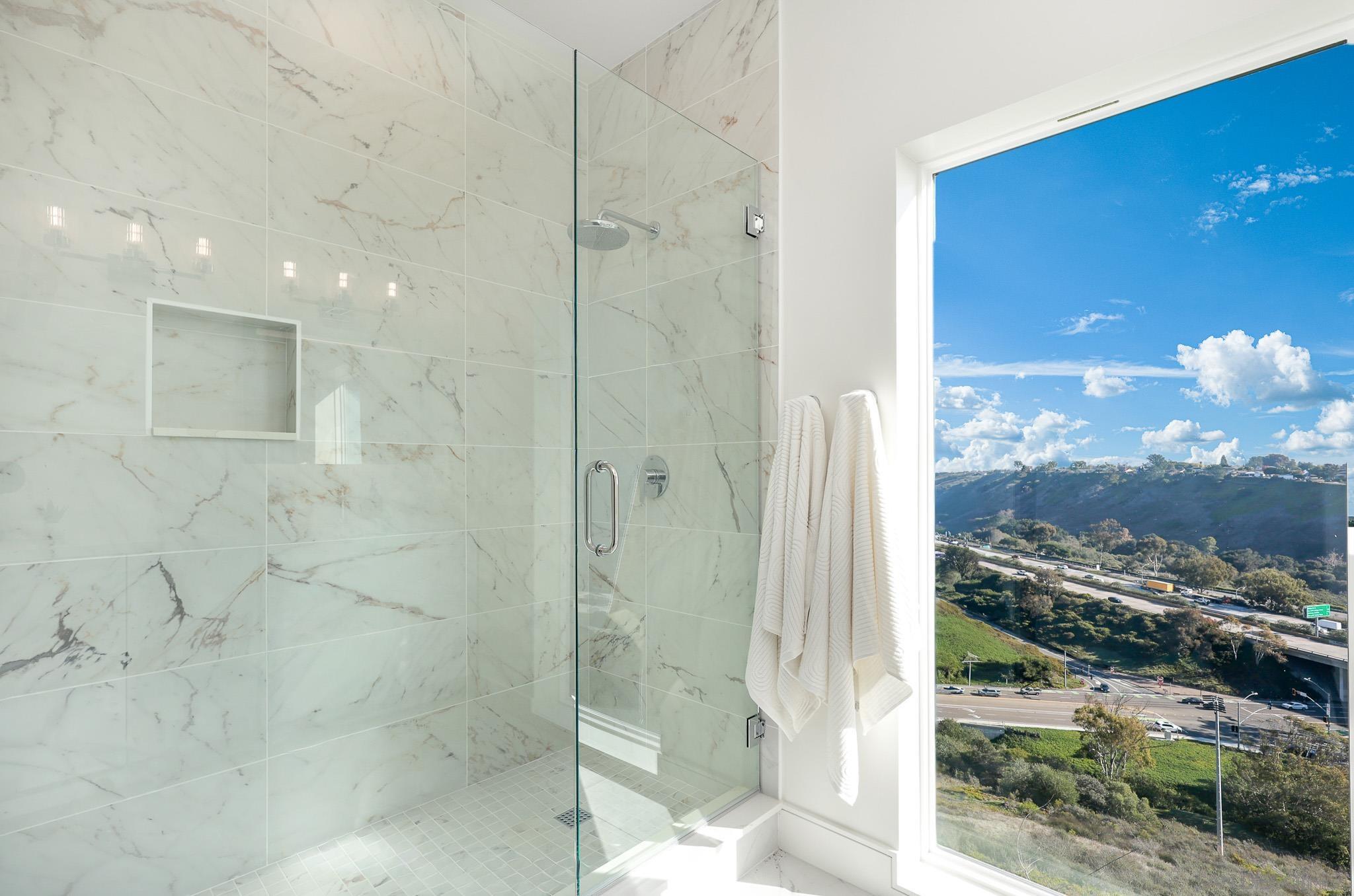 Detail Gallery Image 15 of 50 For 7901  Avenida Kirjah  Apn: 346-820-02-00,  La Jolla,  CA 92037 - 6 Beds | 6/1 Baths