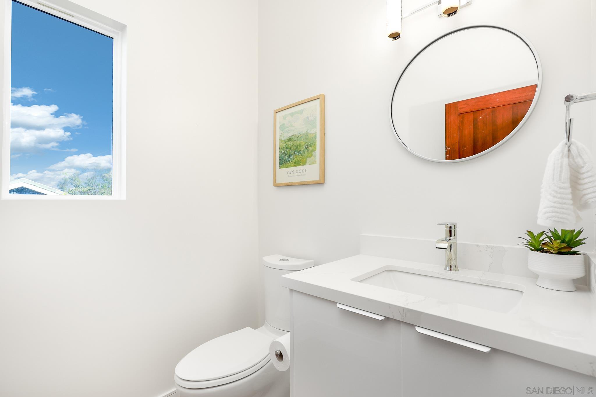 Detail Gallery Image 17 of 50 For 7901  Avenida Kirjah  Apn: 346-820-02-00,  La Jolla,  CA 92037 - 6 Beds | 6/1 Baths