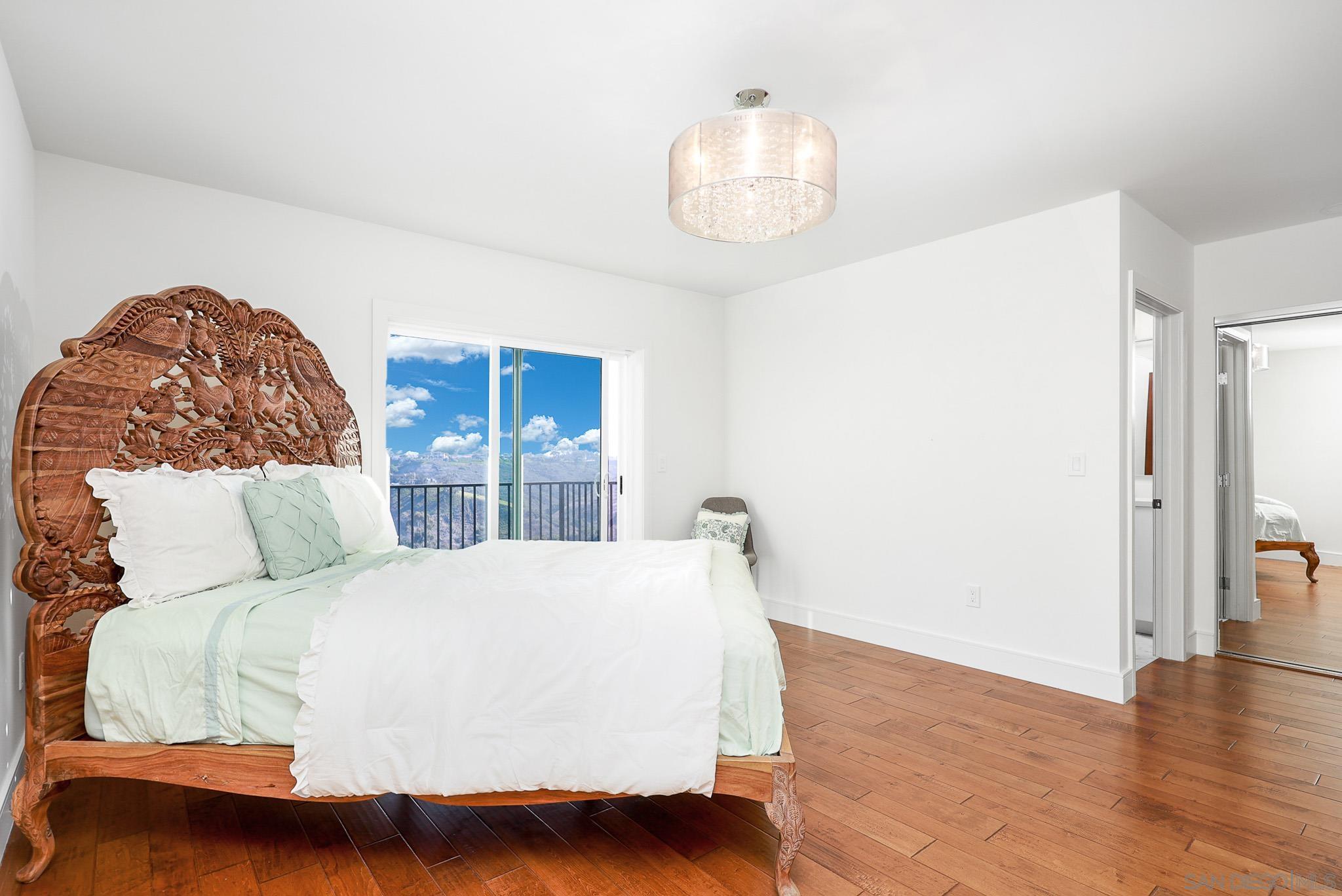 Detail Gallery Image 25 of 50 For 7901  Avenida Kirjah  Apn: 346-820-02-00,  La Jolla,  CA 92037 - 6 Beds | 6/1 Baths