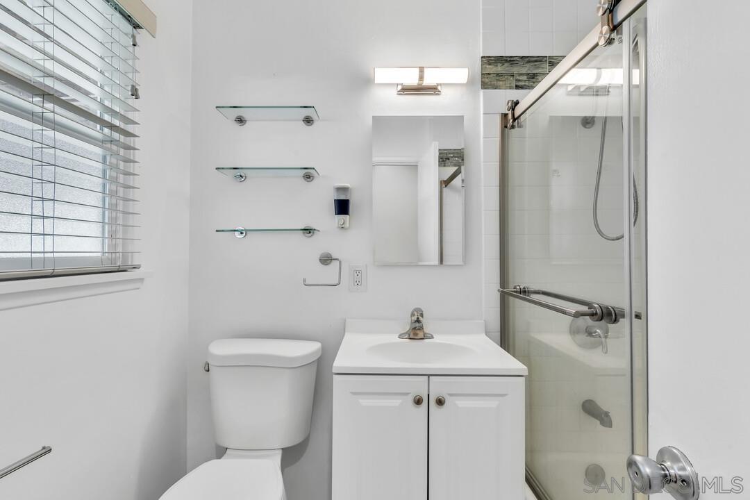 Detail Gallery Image 16 of 29 For 7722  Linda Vista Blvd, San Diego,  CA 92111 - 2 Beds | 1 Baths