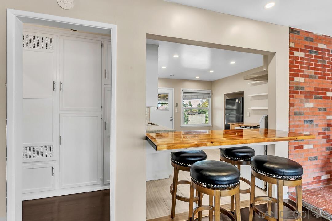 Detail Gallery Image 6 of 29 For 7722  Linda Vista Blvd, San Diego,  CA 92111 - 2 Beds | 1 Baths