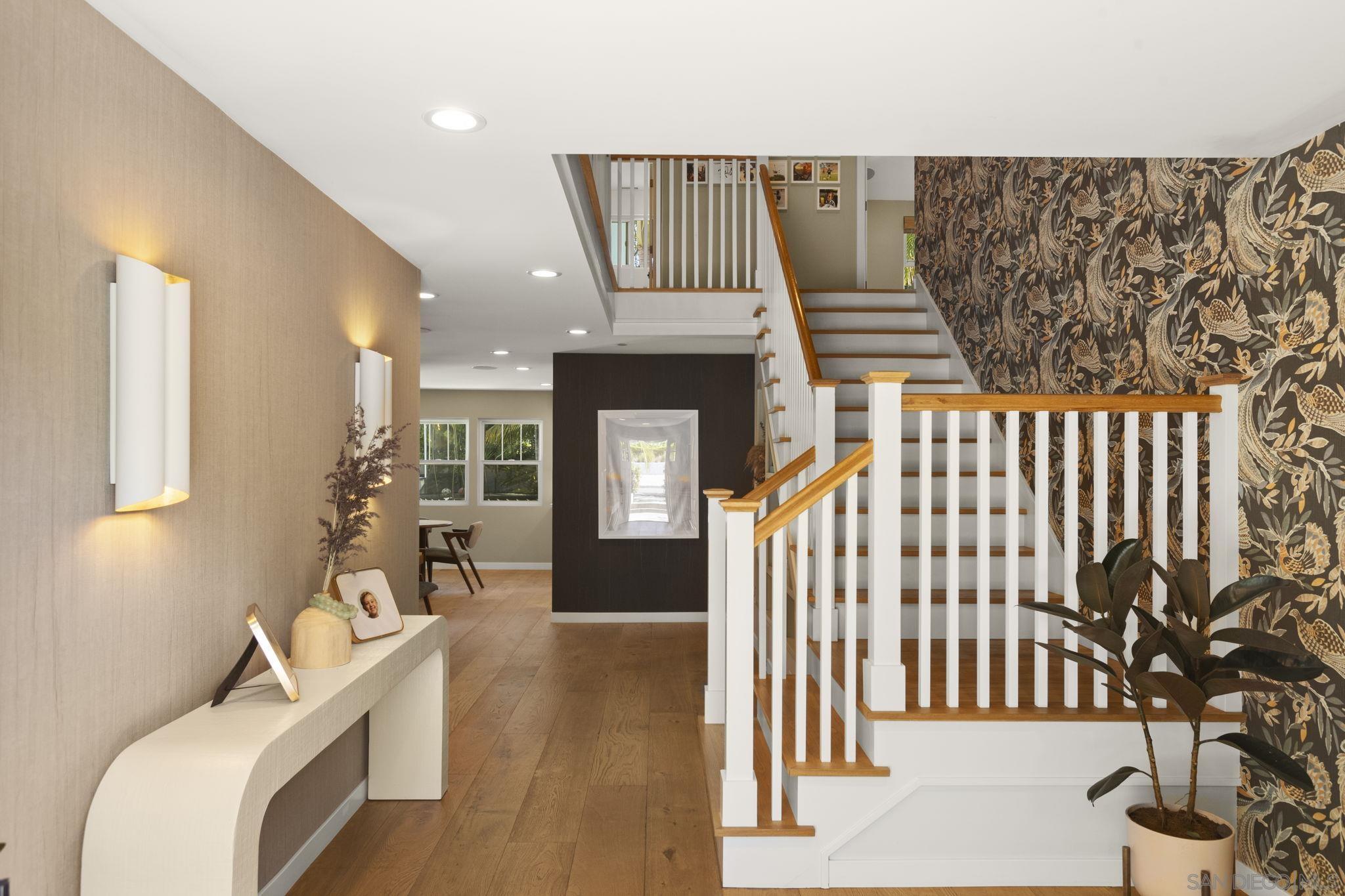 Detail Gallery Image 5 of 75 For 418  Parkwood Ln, Encinitas,  CA 92024 - 6 Beds | 5/1 Baths