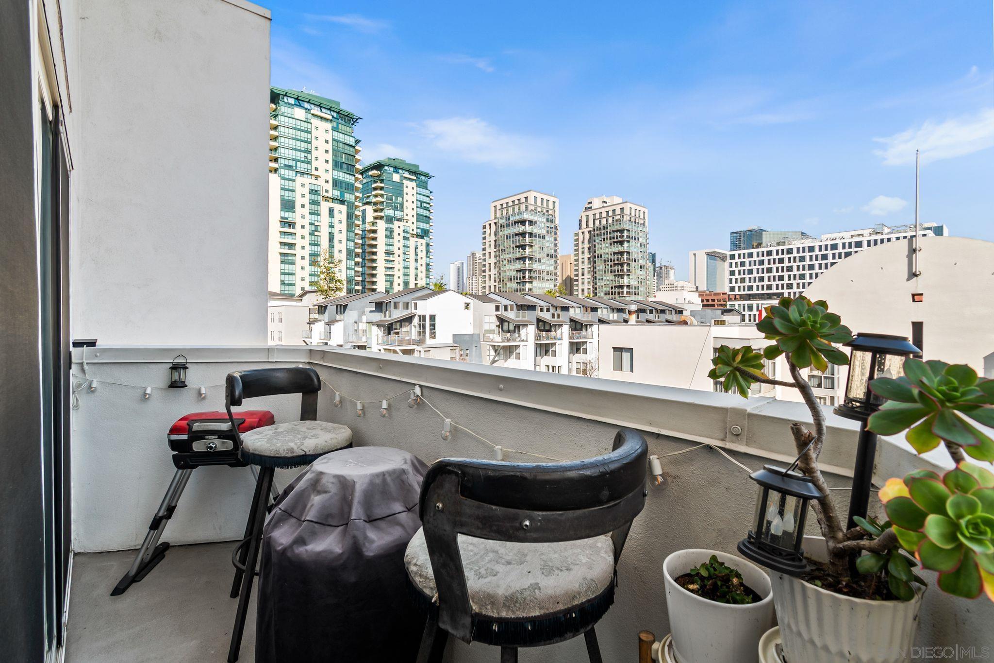 Detail Gallery Image 6 of 32 For 221  Island Ave  #503,  San Diego,  CA 92101 - 1 Beds | 2 Baths