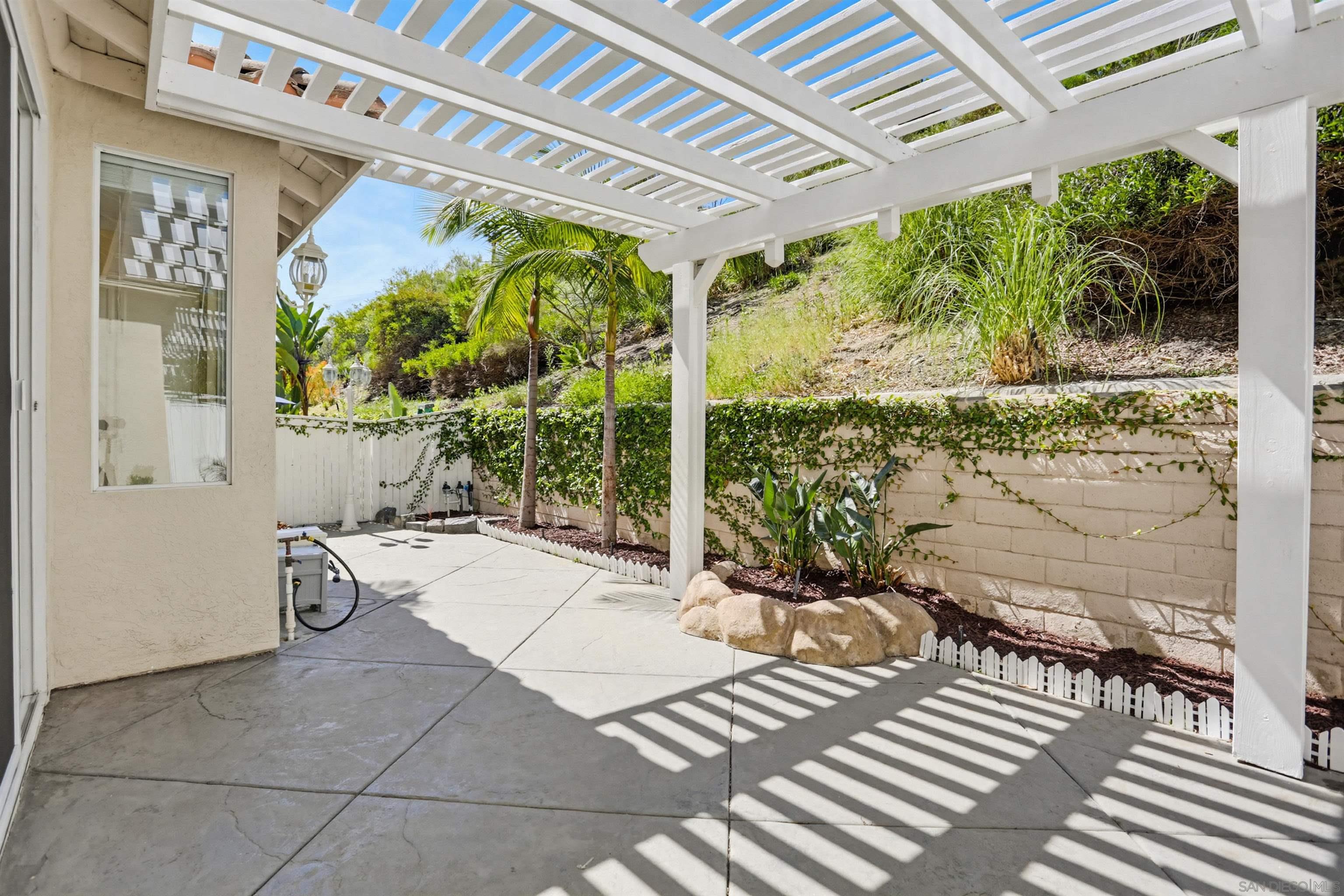 Detail Gallery Image 19 of 23 For 1983  Courage St, Vista,  CA 92081 - 3 Beds | 2/1 Baths