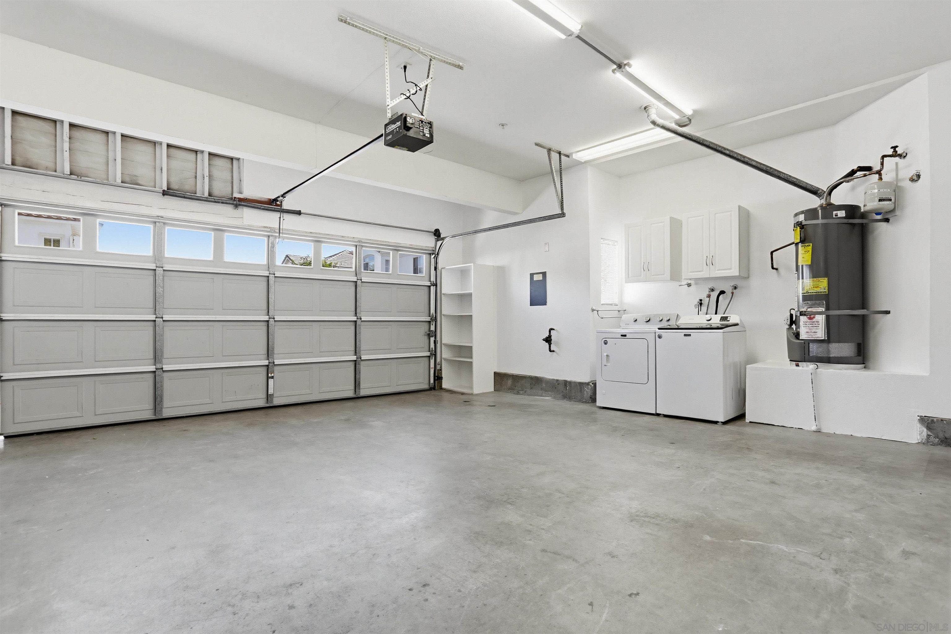 Detail Gallery Image 20 of 23 For 1983  Courage St, Vista,  CA 92081 - 3 Beds | 2/1 Baths