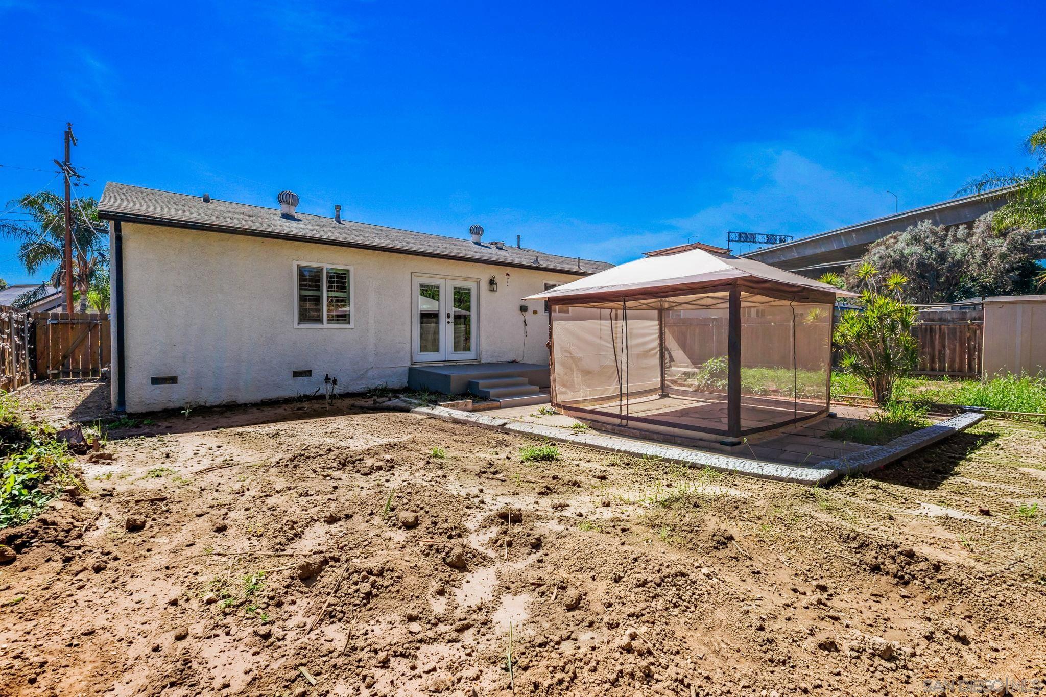 Detail Gallery Image 5 of 24 For 3448  Trophy, La Mesa,  CA 91941 - 2 Beds | 1 Baths