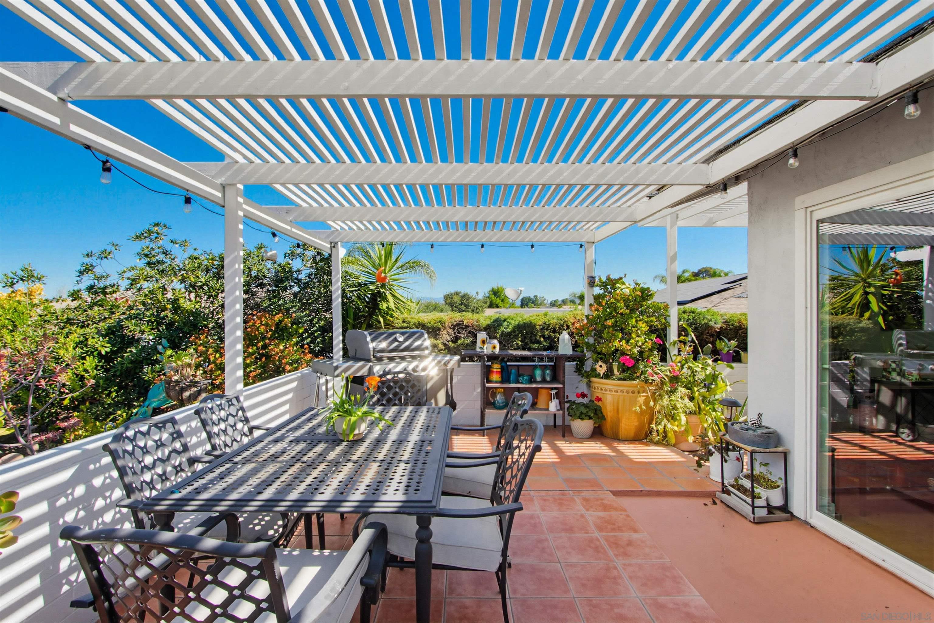 Detail Gallery Image 17 of 25 For 16872  Pinata Dr, San Diego,  CA 92128 - 3 Beds | 2 Baths