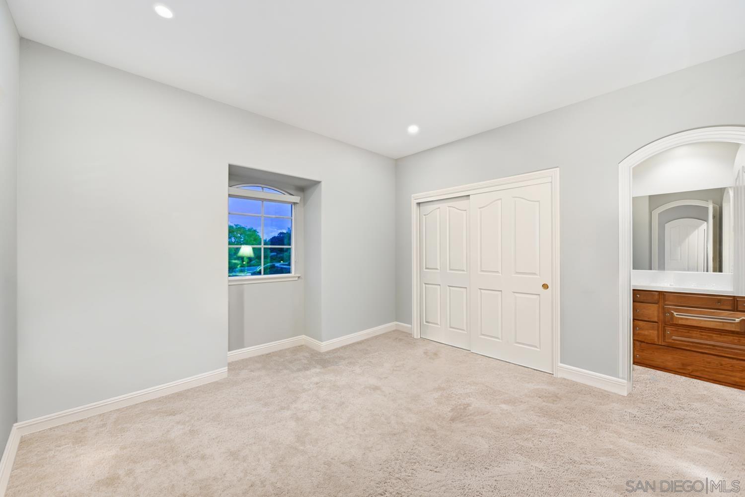 Detail Gallery Image 23 of 57 For 29190  Crystal Ridge Ct, Escondido,  CA 92026 - 5 Beds | 3/1 Baths