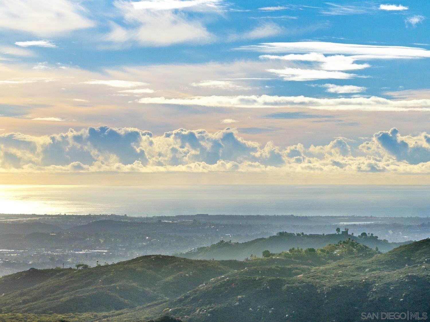 Detail Gallery Image 48 of 57 For 29190  Crystal Ridge Ct, Escondido,  CA 92026 - 5 Beds | 3/1 Baths