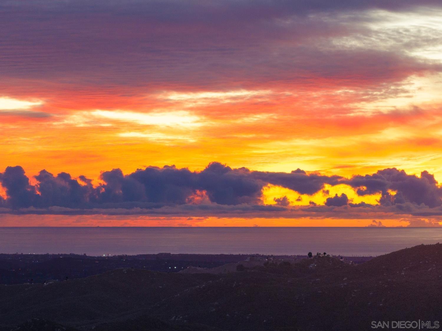 Detail Gallery Image 50 of 57 For 29190  Crystal Ridge Ct, Escondido,  CA 92026 - 5 Beds | 3/1 Baths