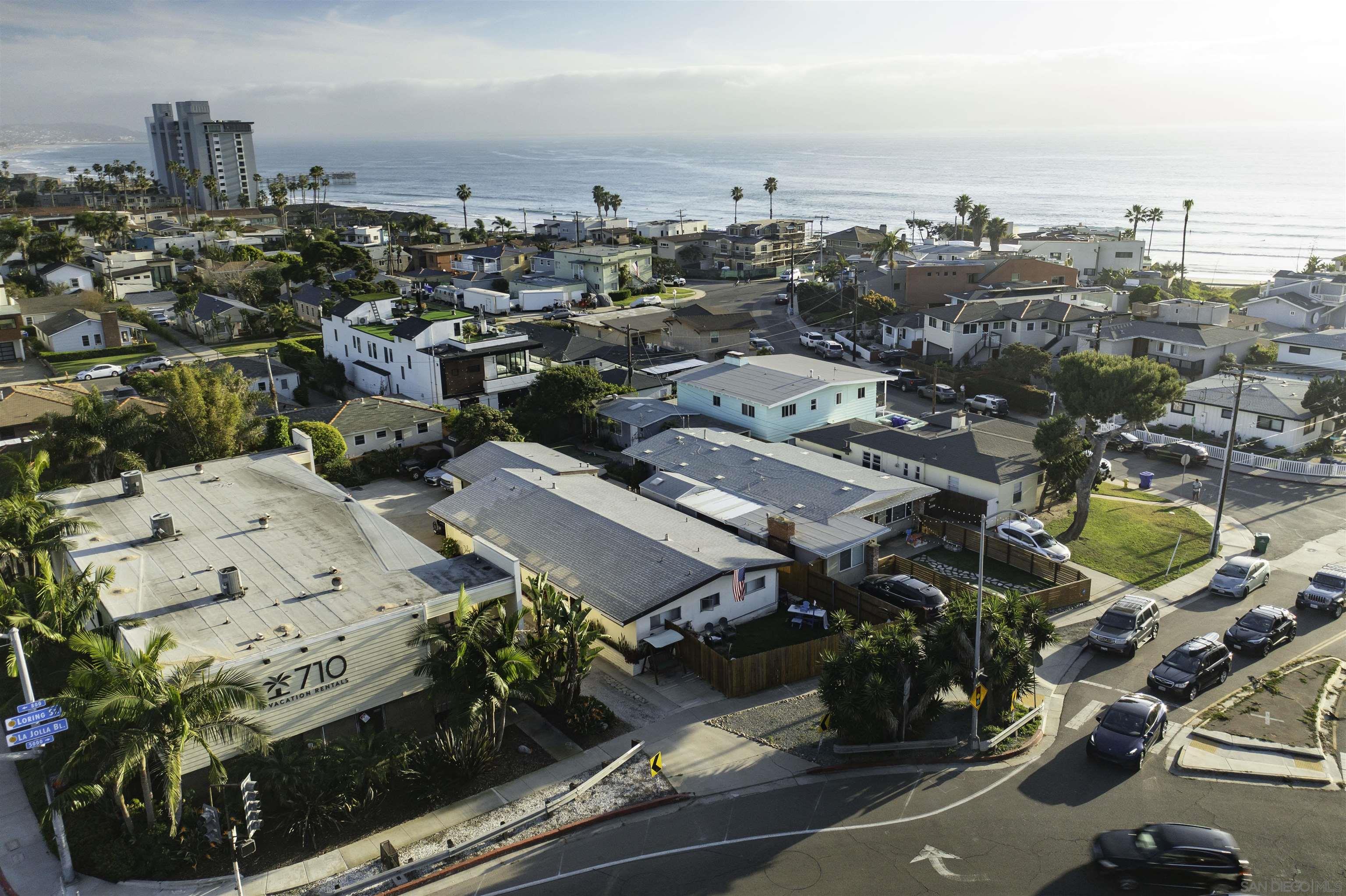 Detail Gallery Image 2 of 37 For 4980-82  La Jolla Blvd, San Diego,  CA 92109 - – Beds | – Baths