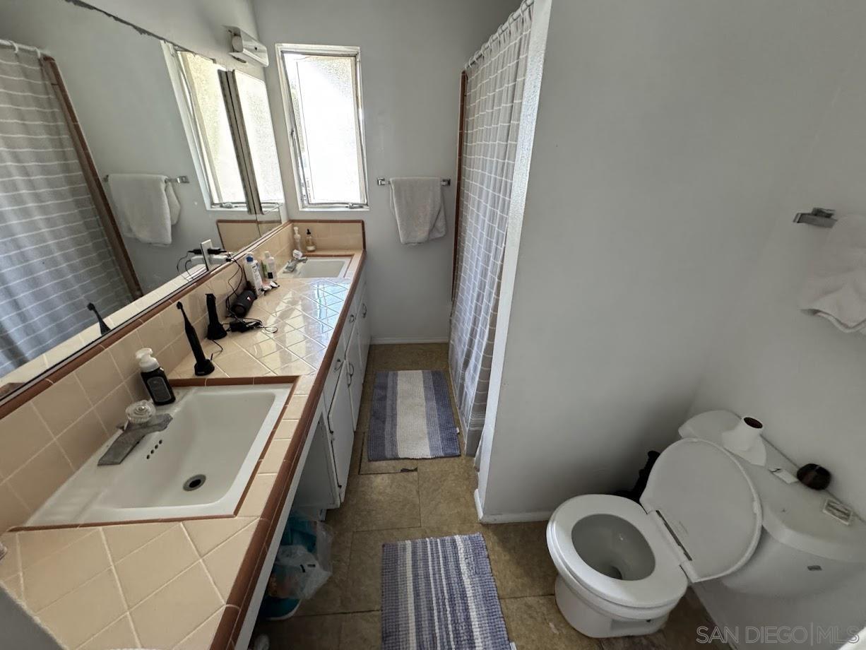 Detail Gallery Image 30 of 37 For 4980-82  La Jolla Blvd, San Diego,  CA 92109 - – Beds | – Baths