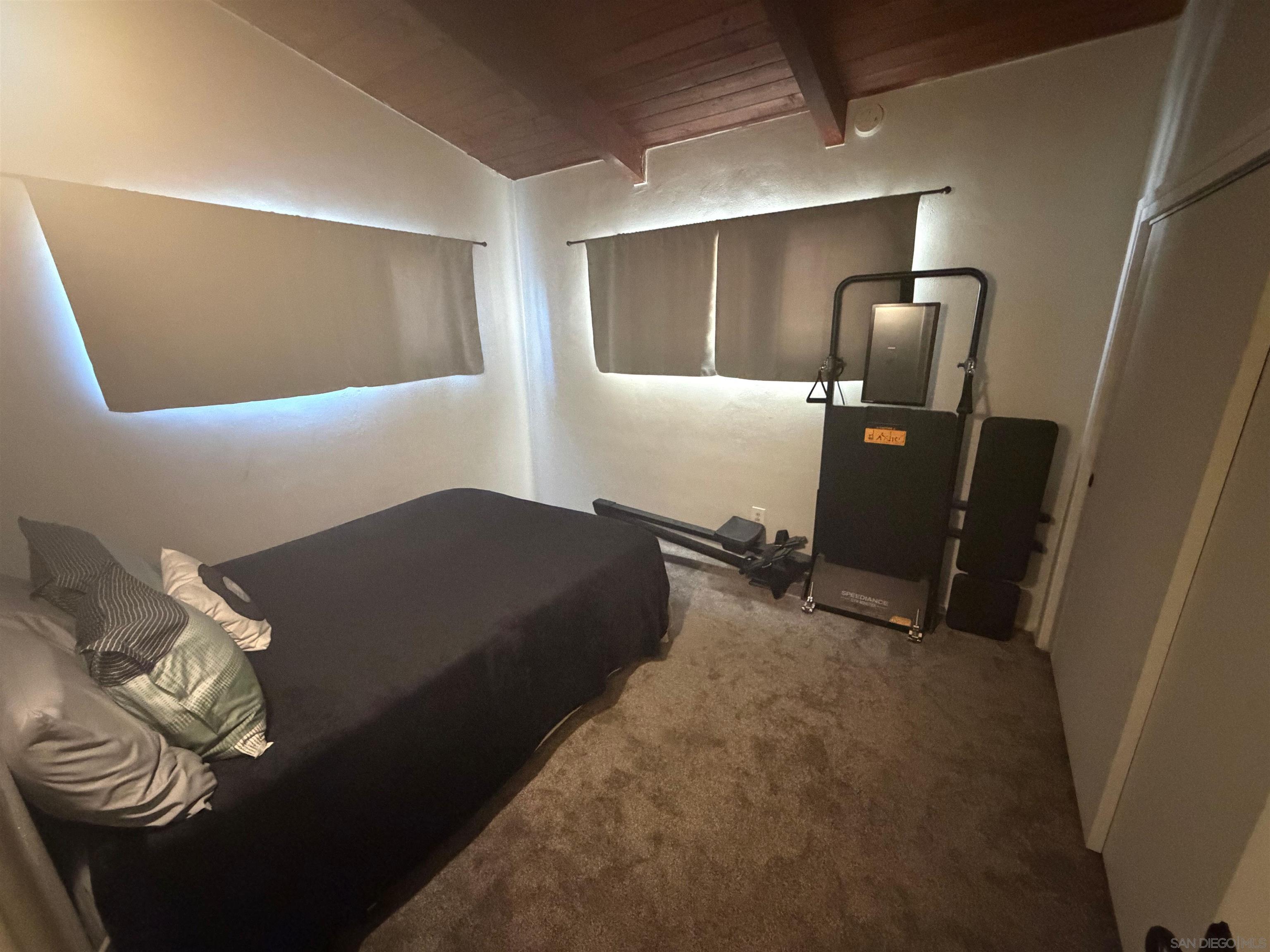 Detail Gallery Image 35 of 37 For 4980-82  La Jolla Blvd, San Diego,  CA 92109 - – Beds | – Baths