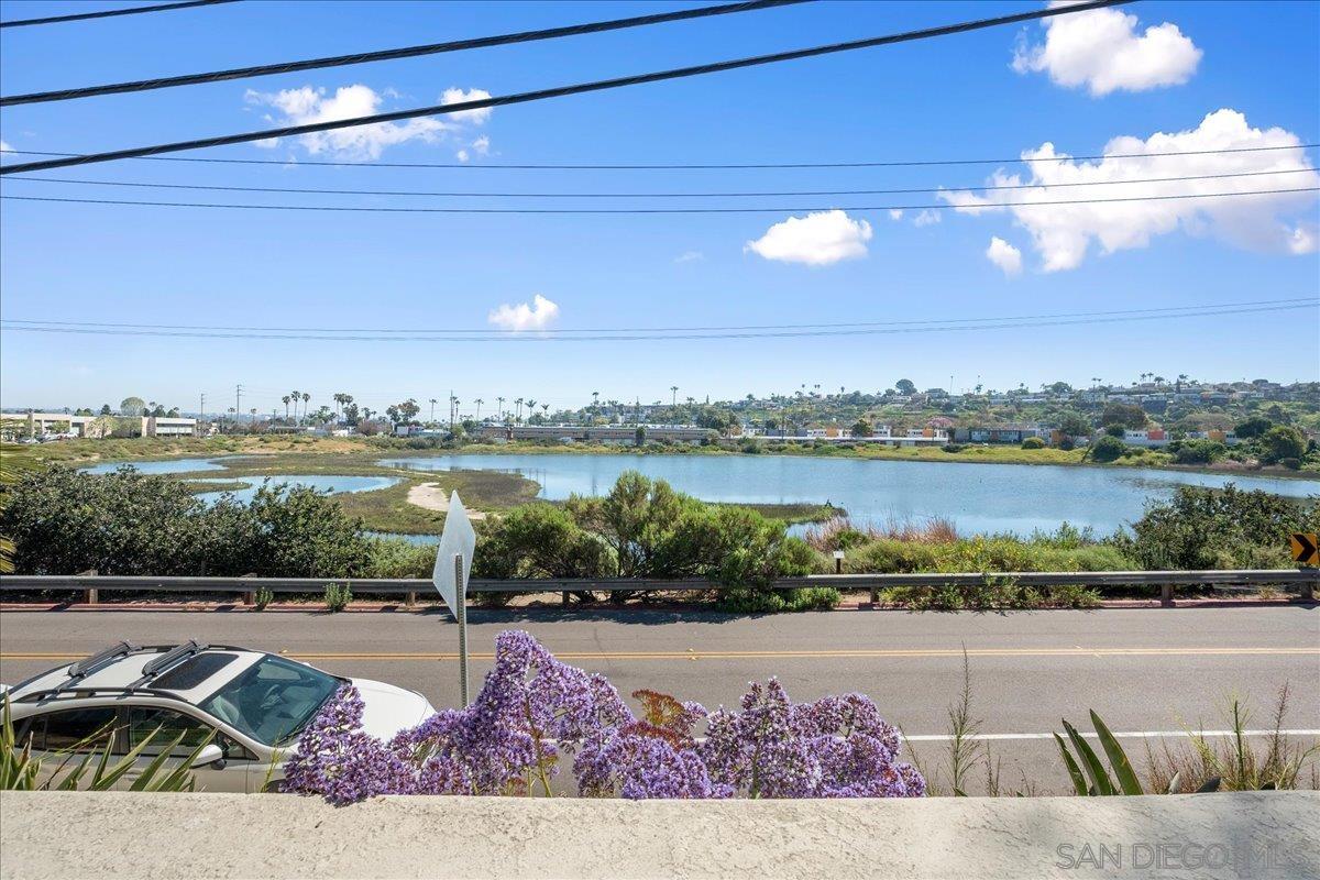 Detail Gallery Image 19 of 22 For 2828  Famosa Blvd  #305,  San Diego,  CA 92107 - 1 Beds | 1 Baths