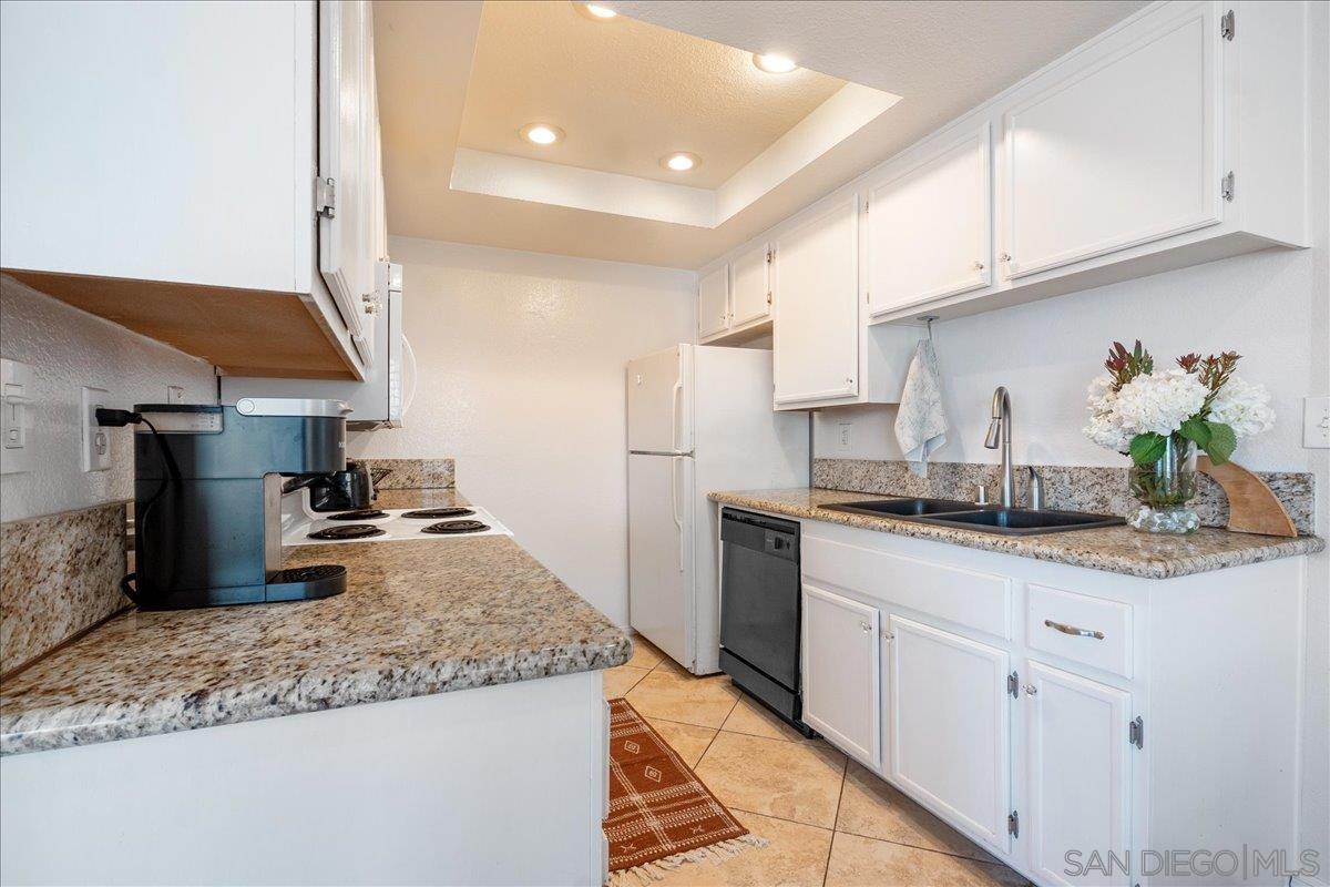 Detail Gallery Image 6 of 22 For 2828  Famosa Blvd  #305,  San Diego,  CA 92107 - 1 Beds | 1 Baths