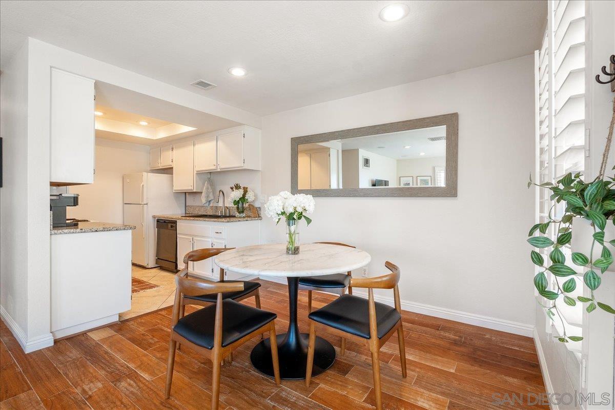 Detail Gallery Image 8 of 22 For 2828  Famosa Blvd  #305,  San Diego,  CA 92107 - 1 Beds | 1 Baths