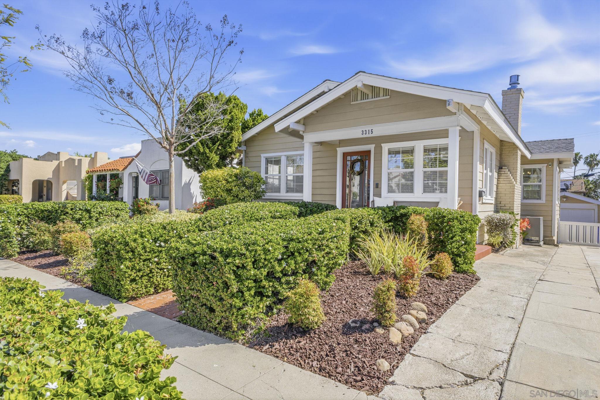 Detail Gallery Image 2 of 64 For 3315  Gregory St, San Diego,  CA 92104 - 2 Beds | 1 Baths