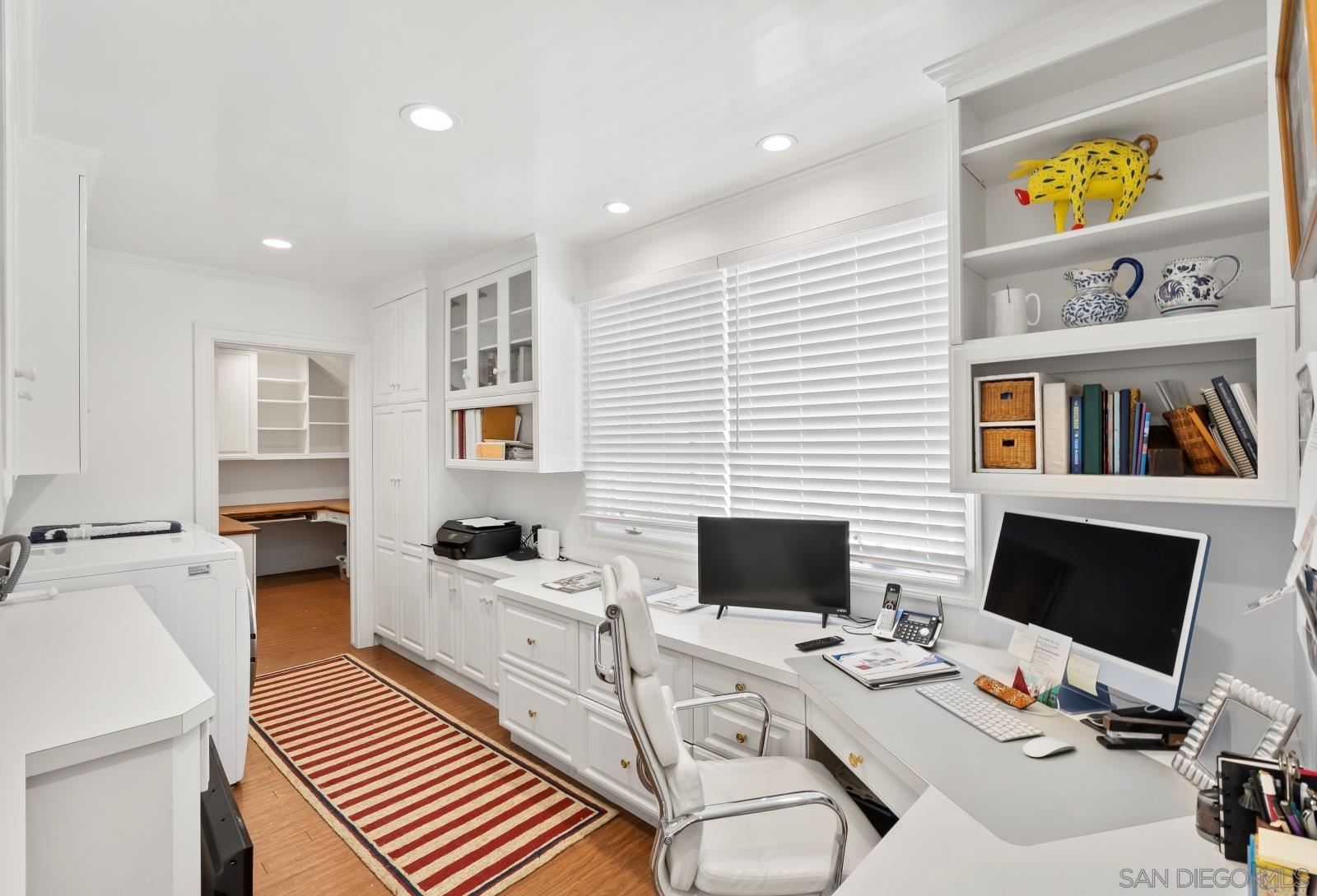 Detail Gallery Image 17 of 32 For 6021  Vista De La Mesa, La Jolla,  CA 92037 - 2 Beds | 2/1 Baths