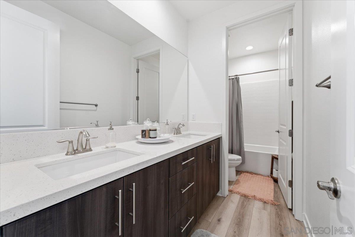 Detail Gallery Image 20 of 28 For 477  Village Greens, San Marcos,  CA 92078 - 3 Beds | 2/1 Baths