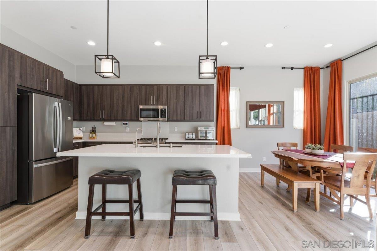 Detail Gallery Image 10 of 28 For 477  Village Greens, San Marcos,  CA 92078 - 3 Beds | 2/1 Baths