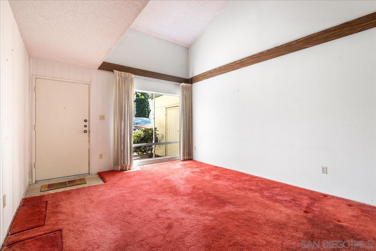 Detail Gallery Image 4 of 23 For 7200  Melody Ln  #2,  La Mesa,  CA 91942 - 3 Beds | 1/1 Baths