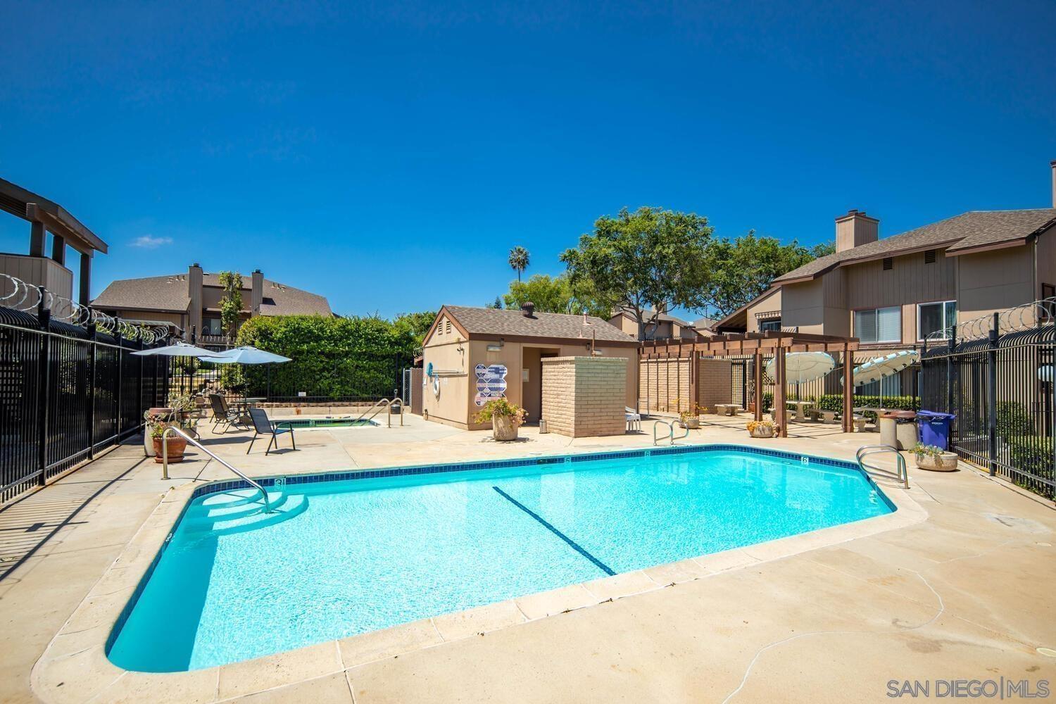 Detail Gallery Image 5 of 42 For 6540  College Grove  #30,  San Diego,  CA 92115 - 2 Beds | 1 Baths